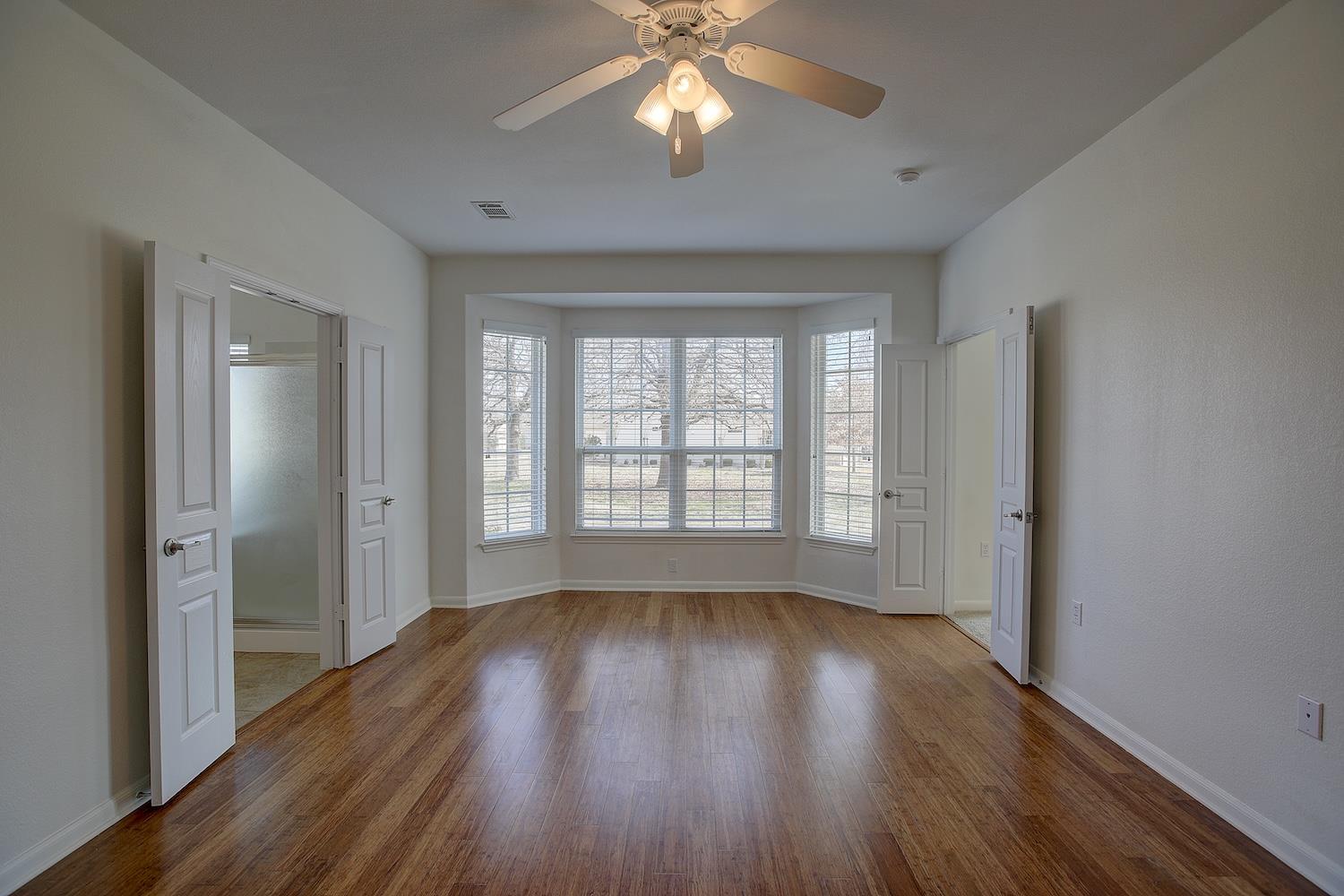 207 Monarch Trl, Georgetown, TX 78633