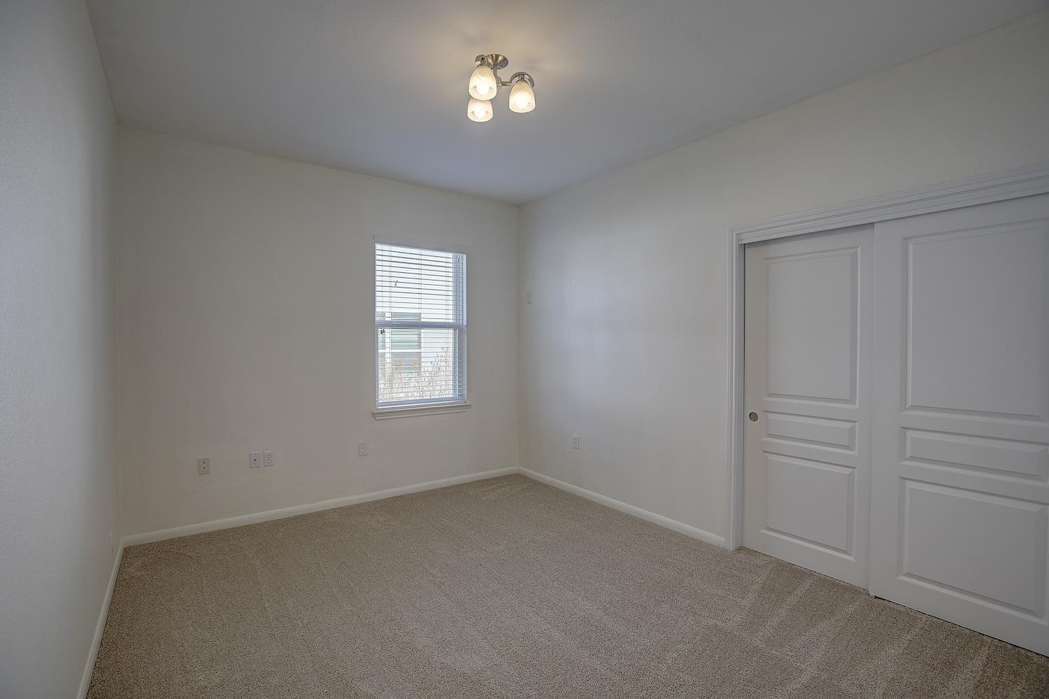 207 Monarch Trl, Georgetown, TX 78633