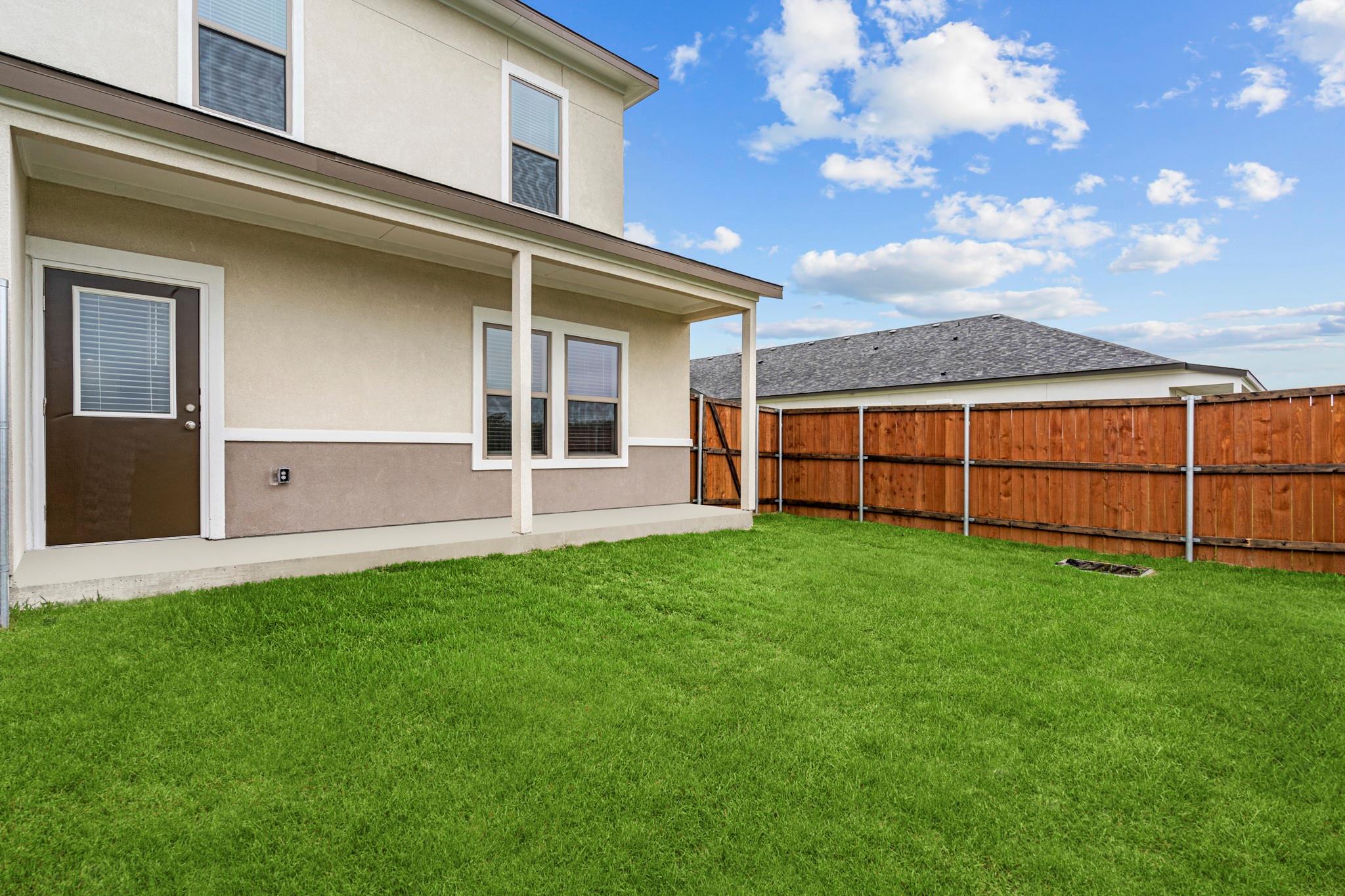 865 Limmer Loop # 627, Hutto, TX 78634