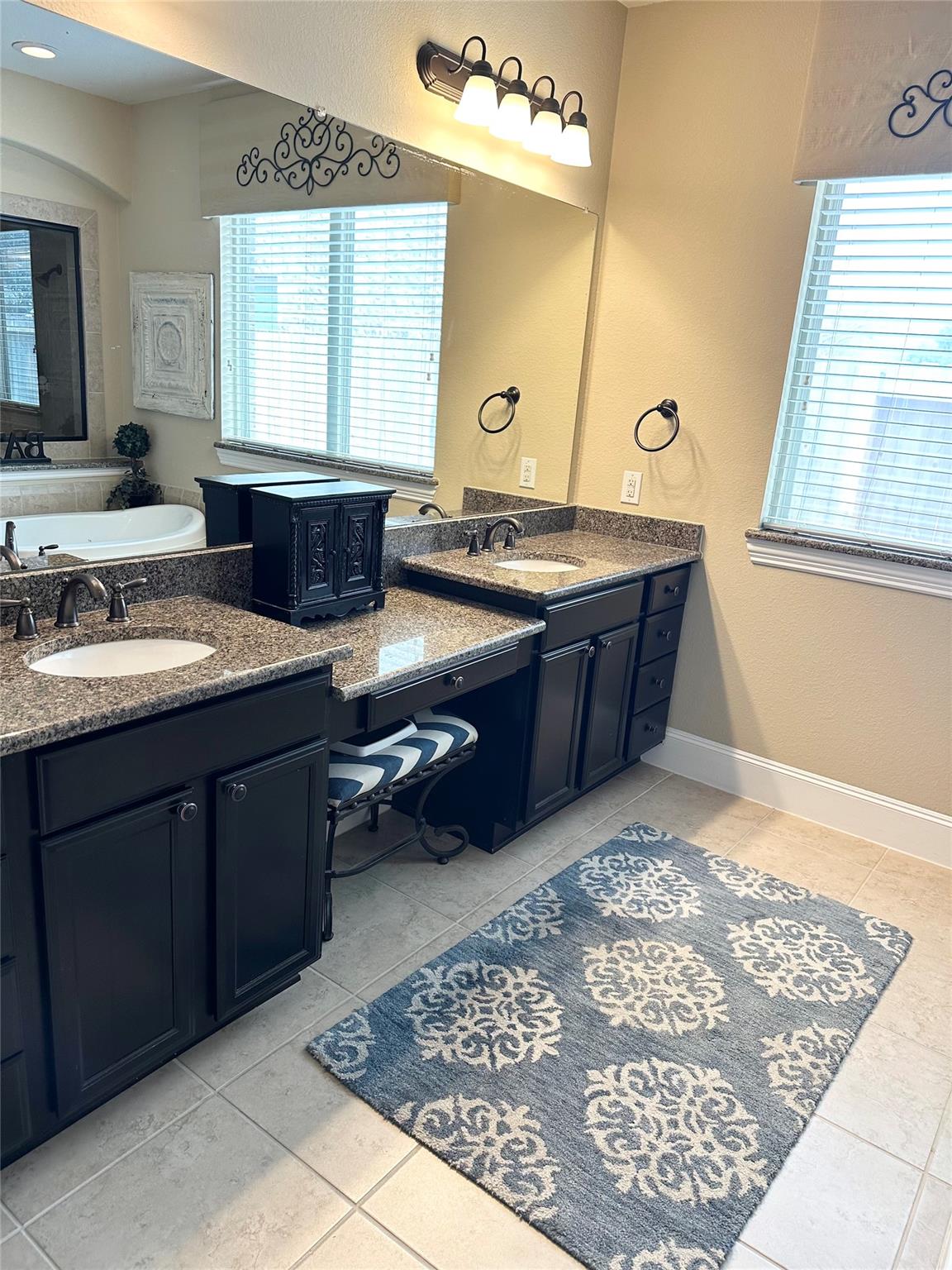 17707 Retreat Ridge Ln, Houston, TX 77095