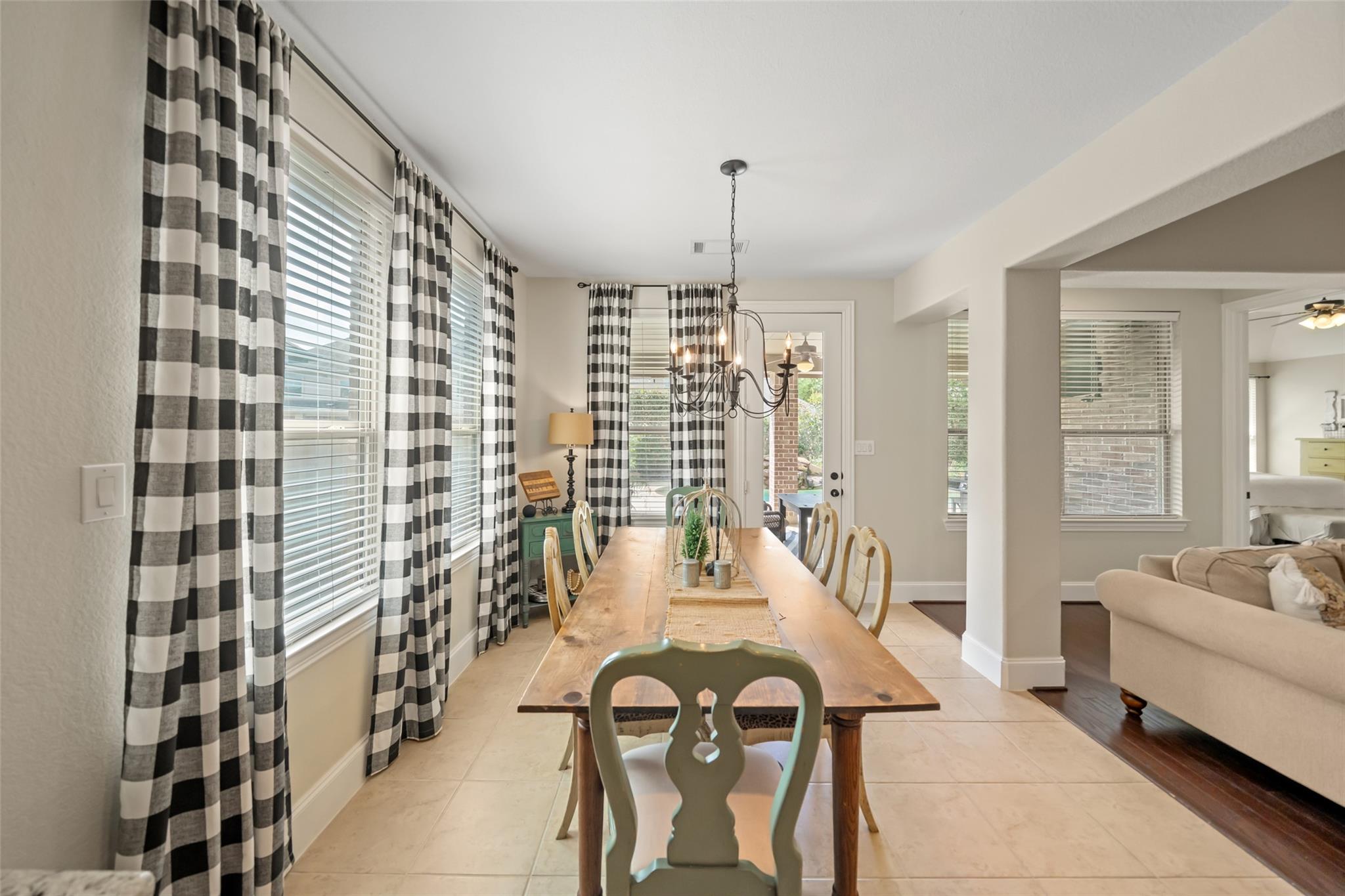 17707 Retreat Ridge Ln, Houston, TX 77095