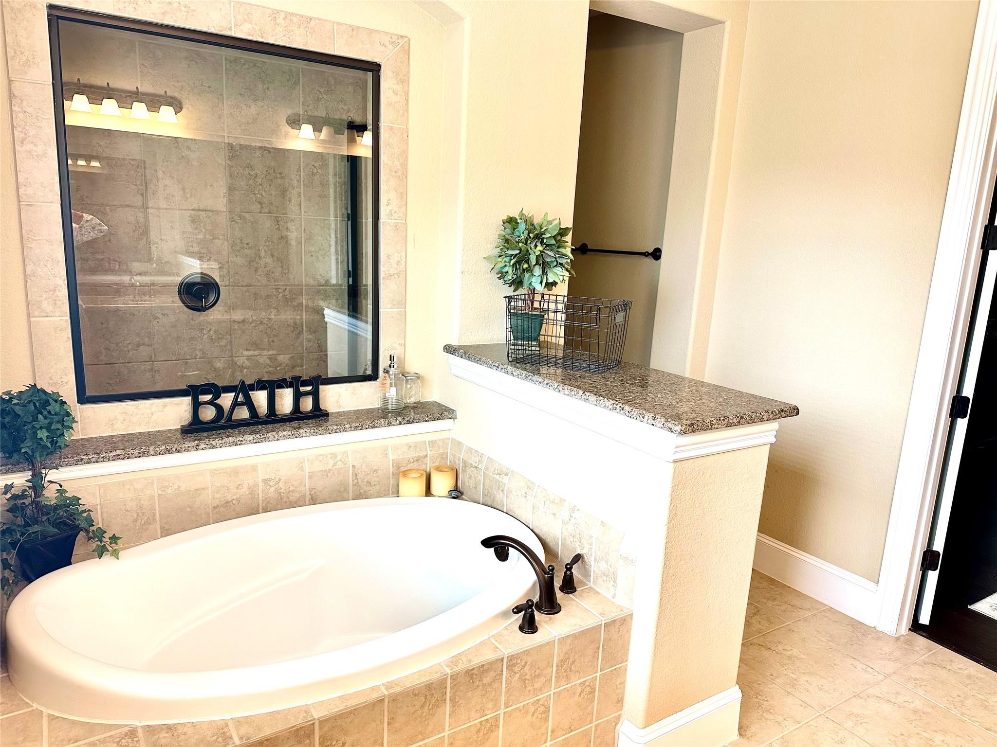 17707 Retreat Ridge Ln, Houston, TX 77095