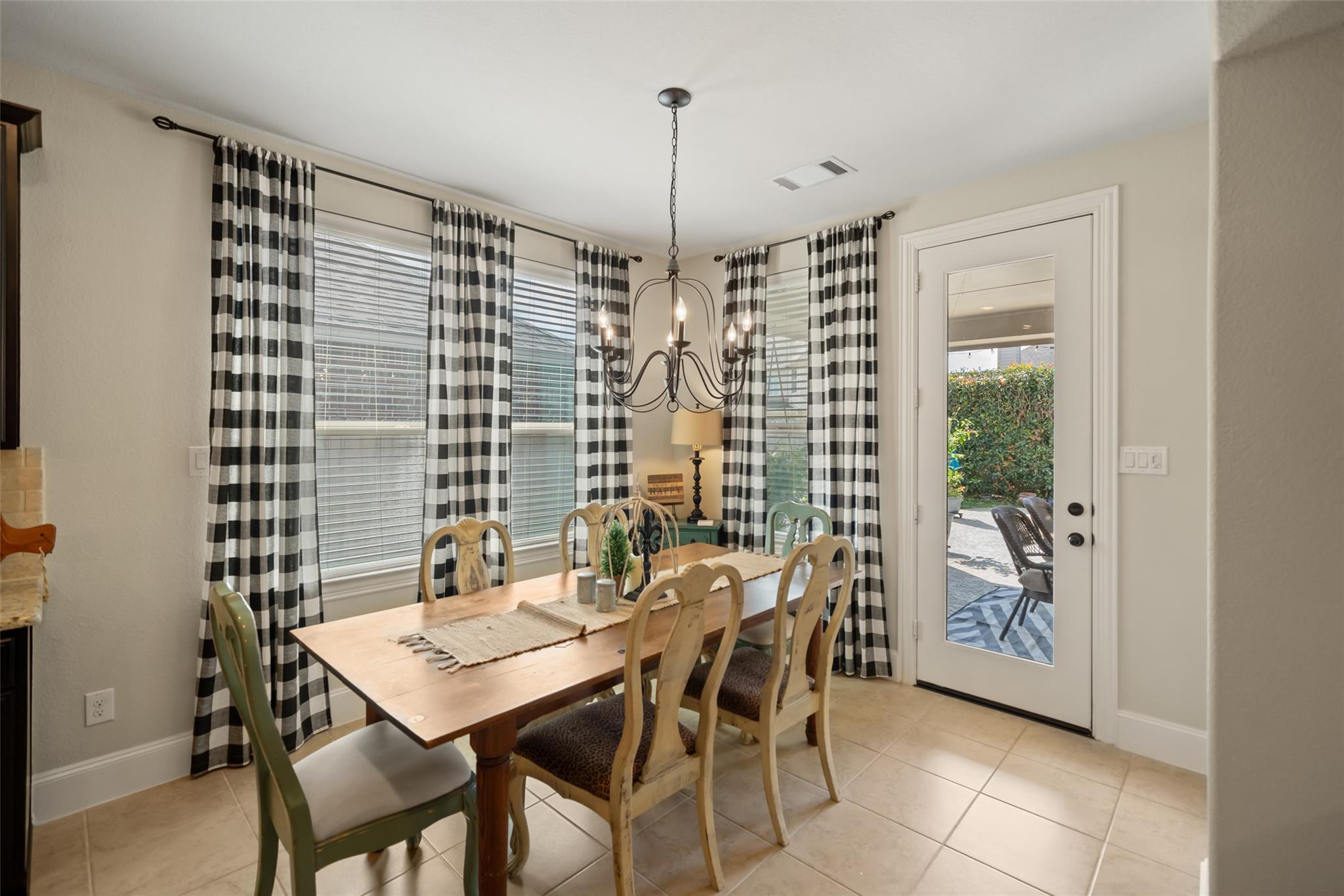 17707 Retreat Ridge Ln, Houston, TX 77095