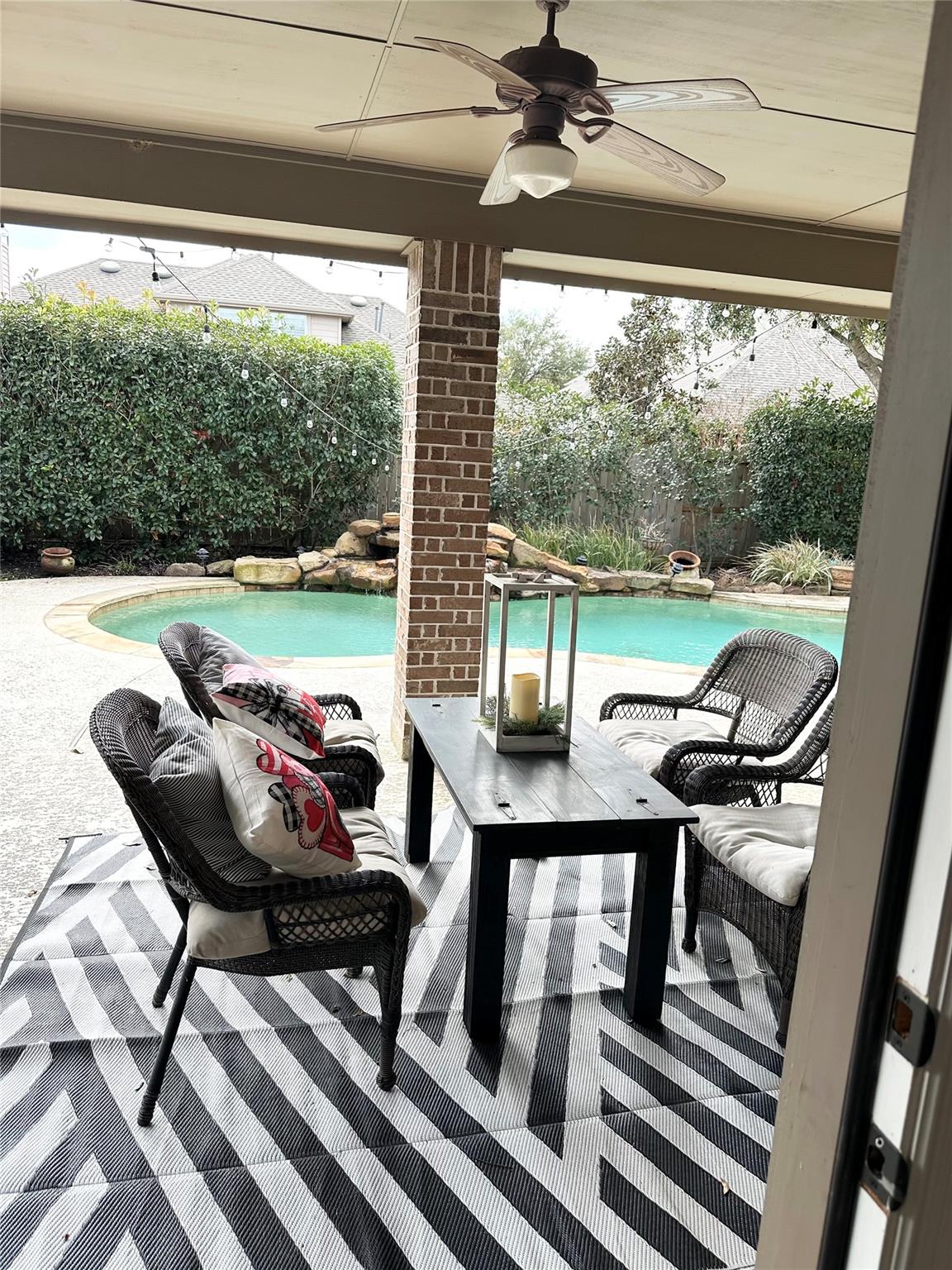 17707 Retreat Ridge Ln, Houston, TX 77095