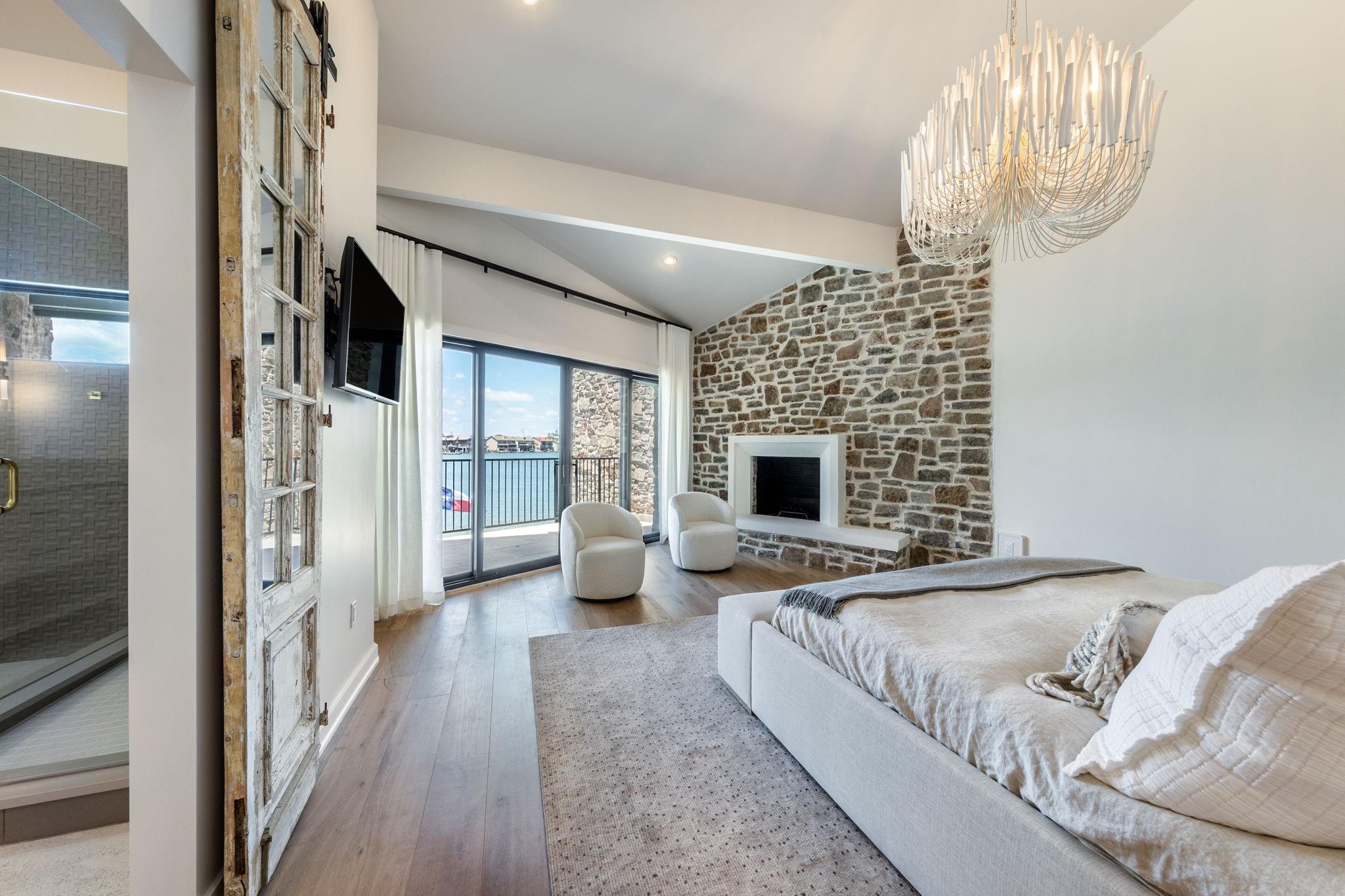 402 Island Dr # B, Horseshoe Bay, TX 78657