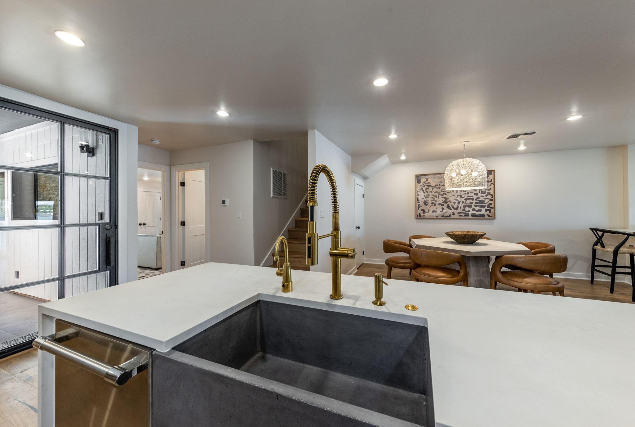 402 Island Dr # B, Horseshoe Bay, TX 78657