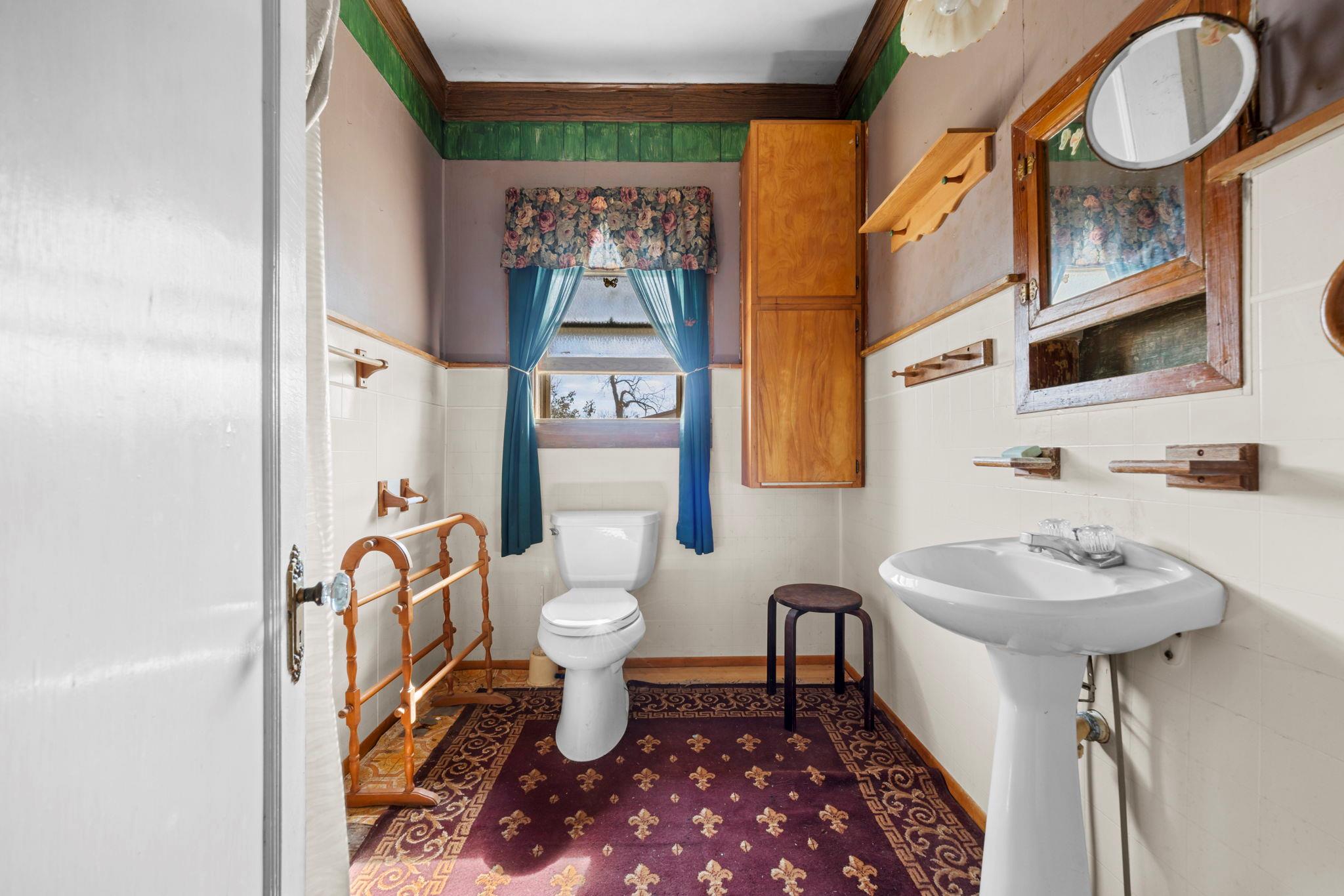 401 S Love Ave, Florence, TX 76527