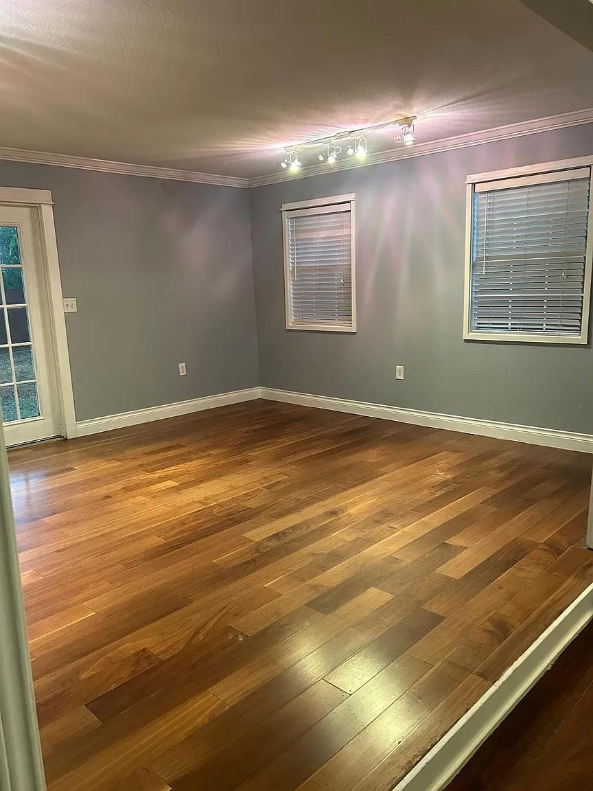 6902 Colony Park Dr, Austin, TX 78724