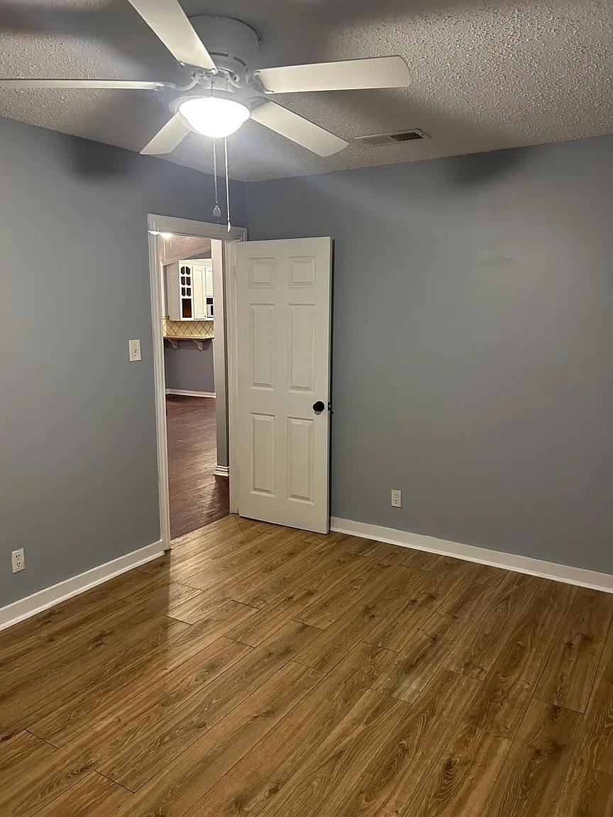 6902 Colony Park Dr, Austin, TX 78724