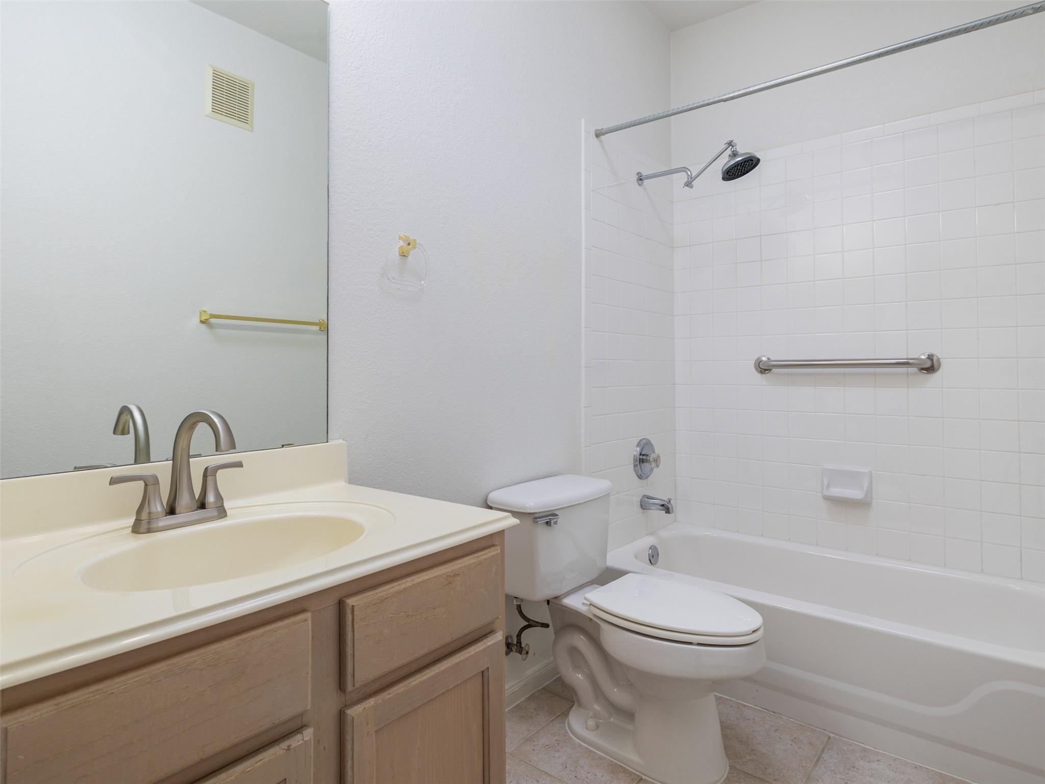 2100 Pipers Field Dr # 30, Austin, TX 78758