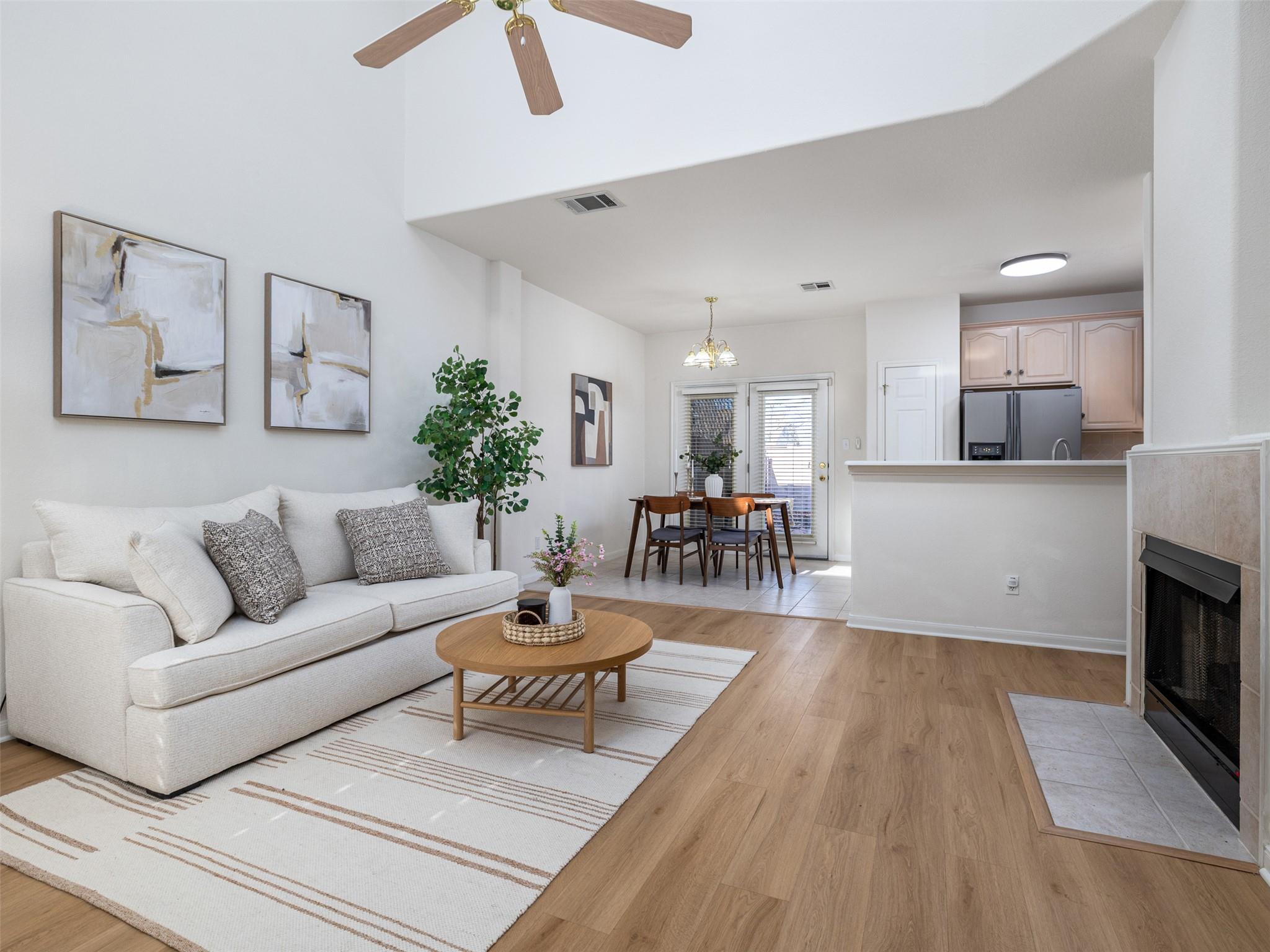 2100 Pipers Field Dr # 30, Austin, TX 78758