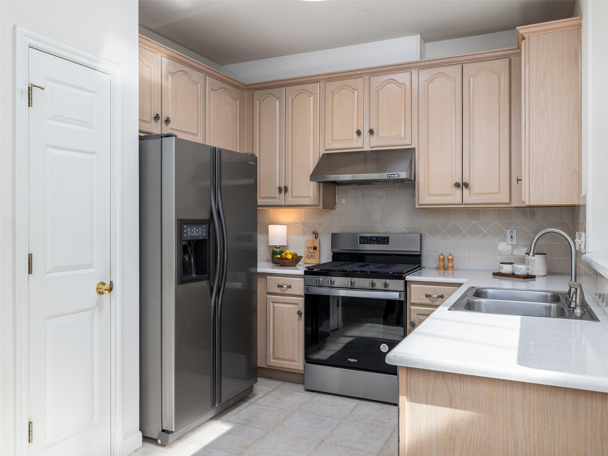 2100 Pipers Field Dr # 30, Austin, TX 78758