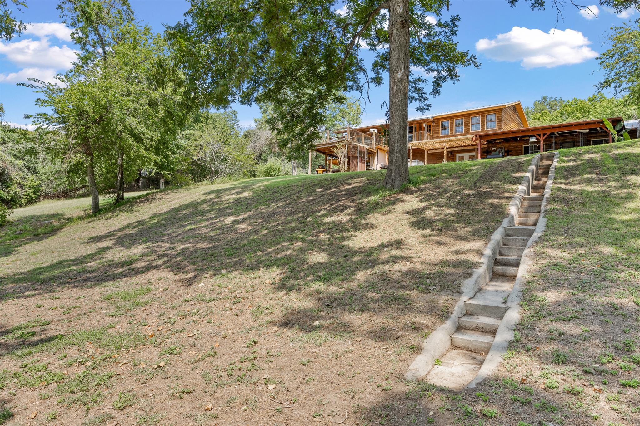 315 Riverwood Dr, Bastrop, TX 78602