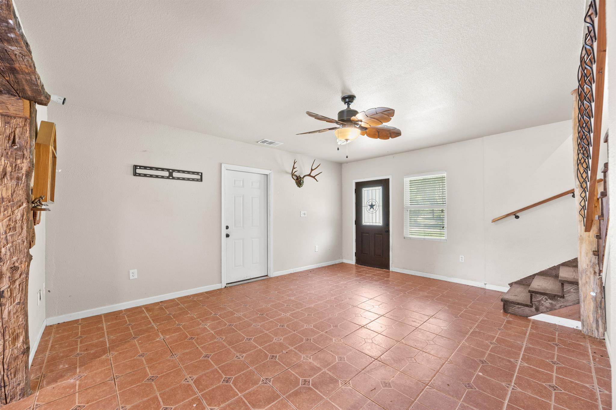 315 Riverwood Dr, Bastrop, TX 78602