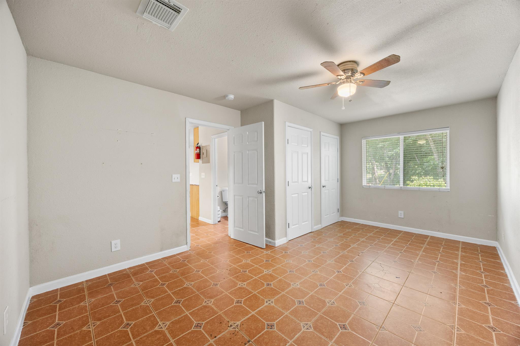 315 Riverwood Dr, Bastrop, TX 78602