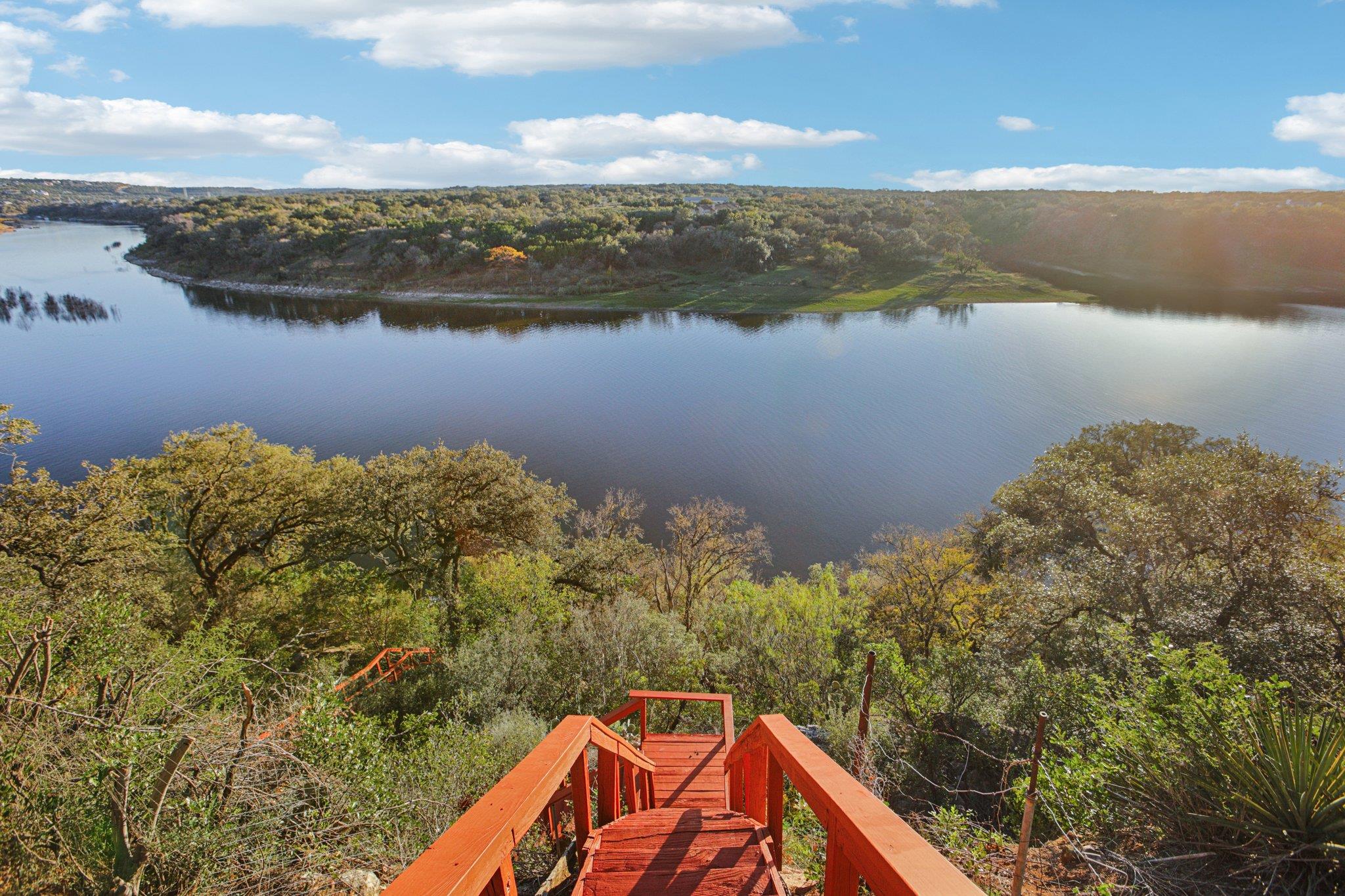 24333 Pedernales Cliff Trl, Spicewood, TX 78669