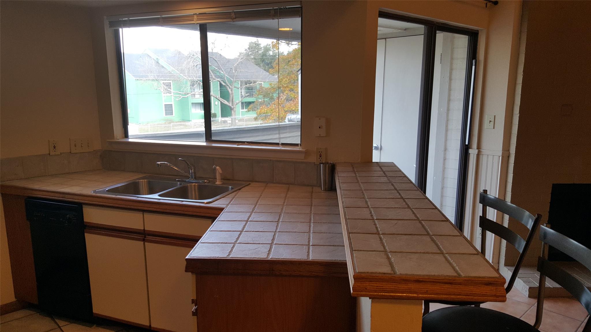 2500 Burleson Rd # 221, Austin, TX 78741