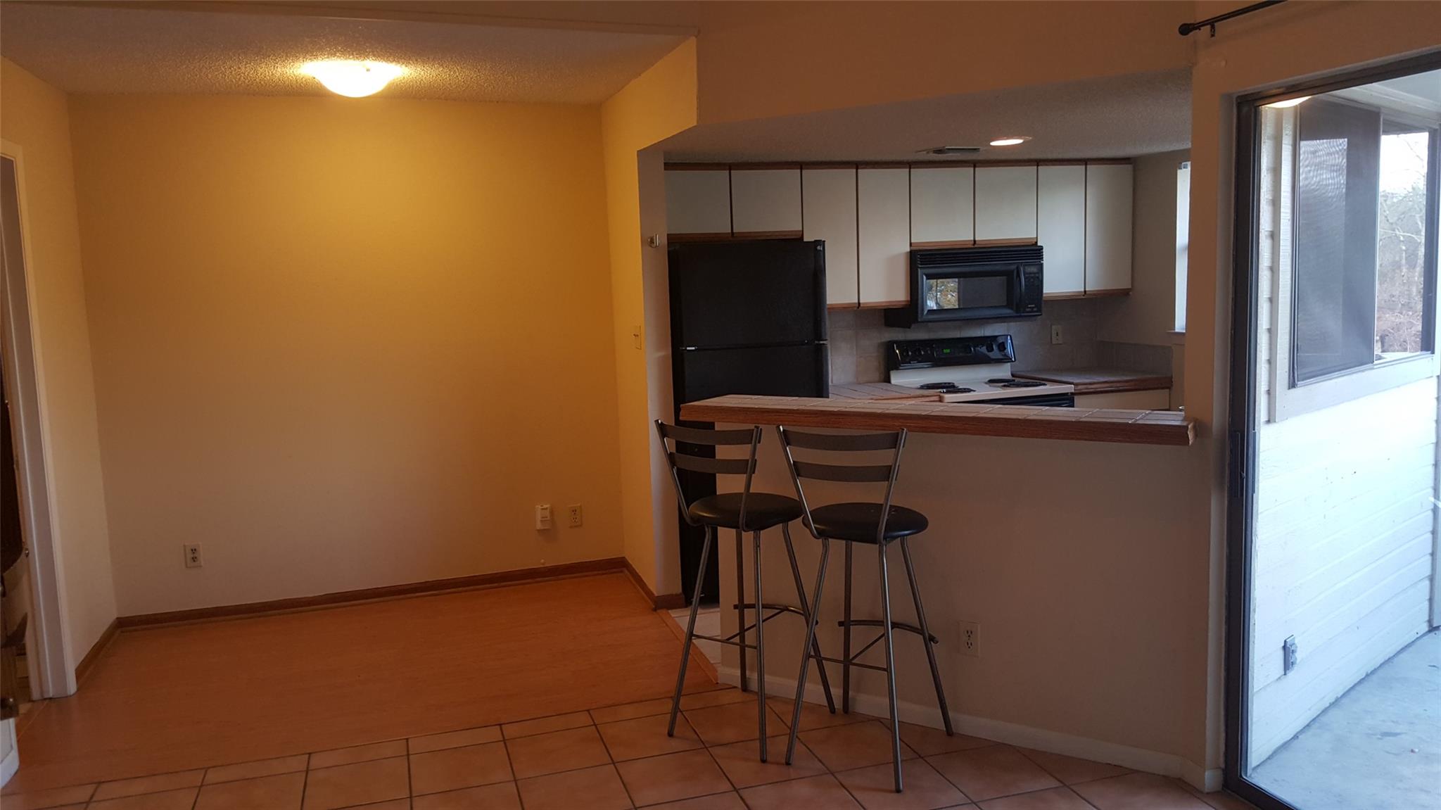 2500 Burleson Rd # 221, Austin, TX 78741