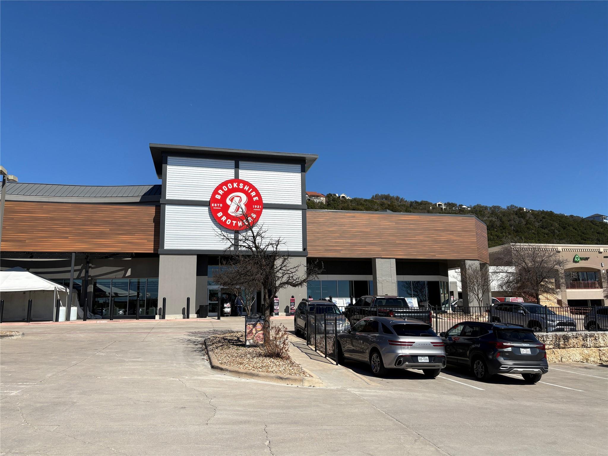 8111 Bronco Ln, Lago Vista, TX 78645