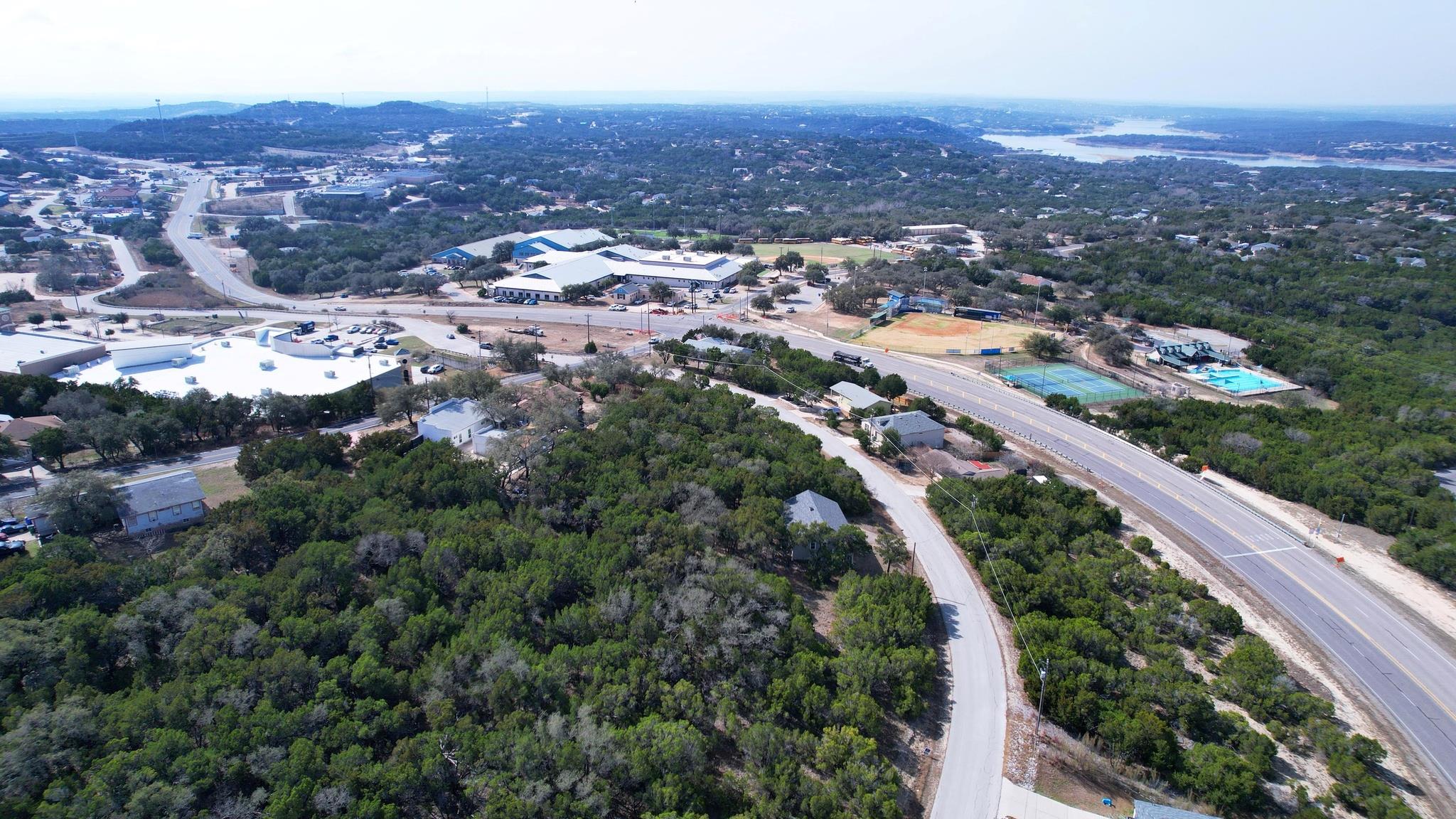 8111 Bronco Ln, Lago Vista, TX 78645