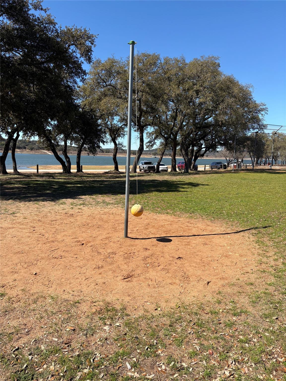 8111 Bronco Ln, Lago Vista, TX 78645