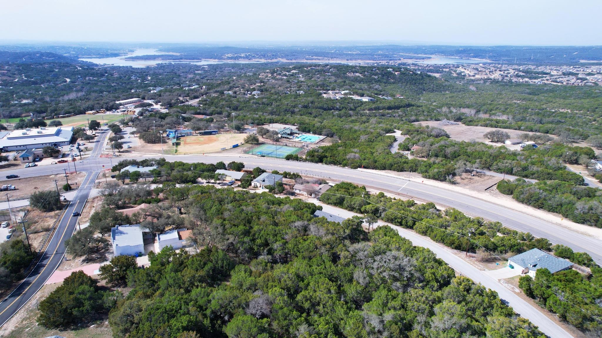 8111 Bronco Ln, Lago Vista, TX 78645