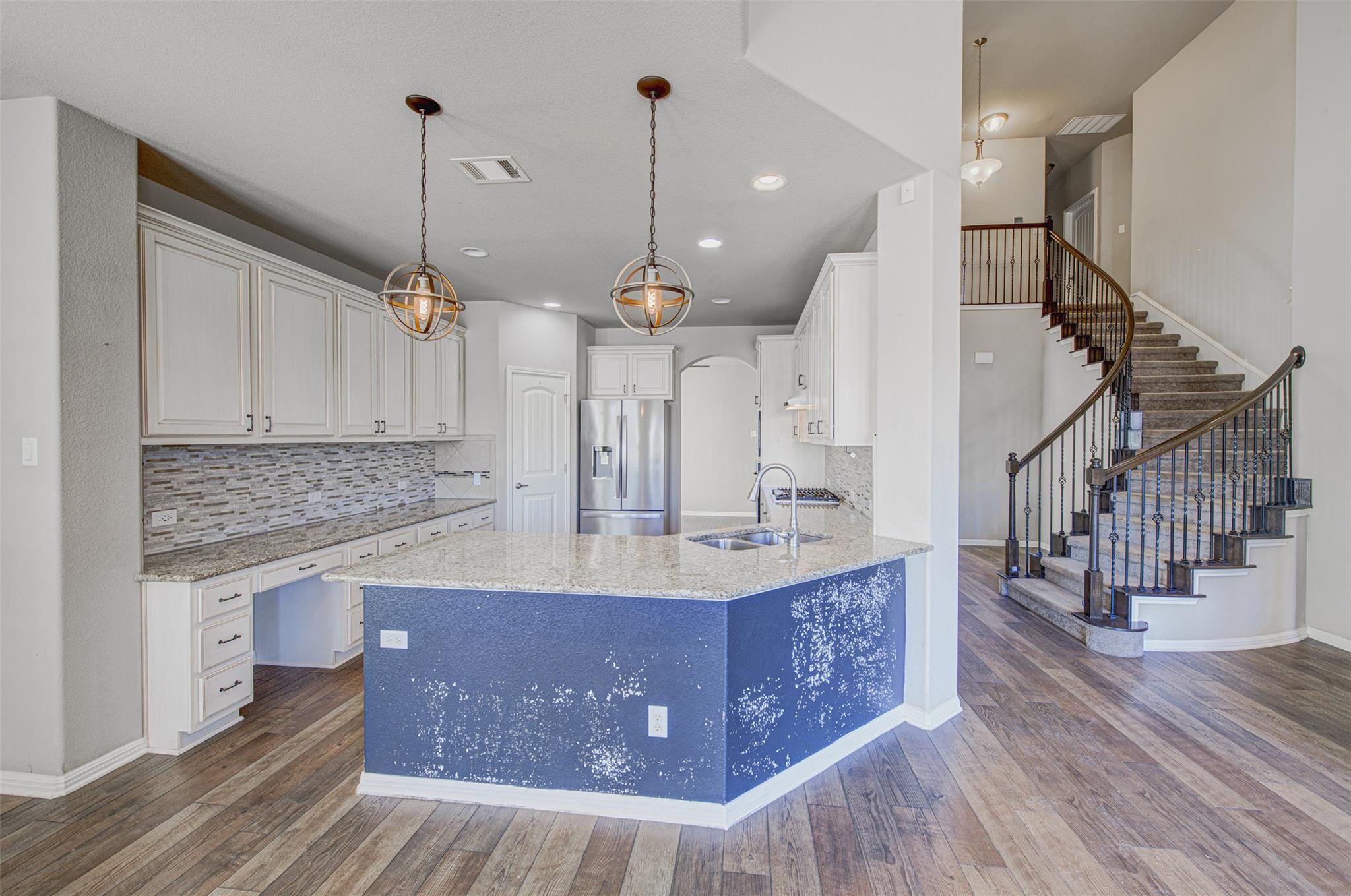 217 La Grotta Ln, Georgetown, TX 78628