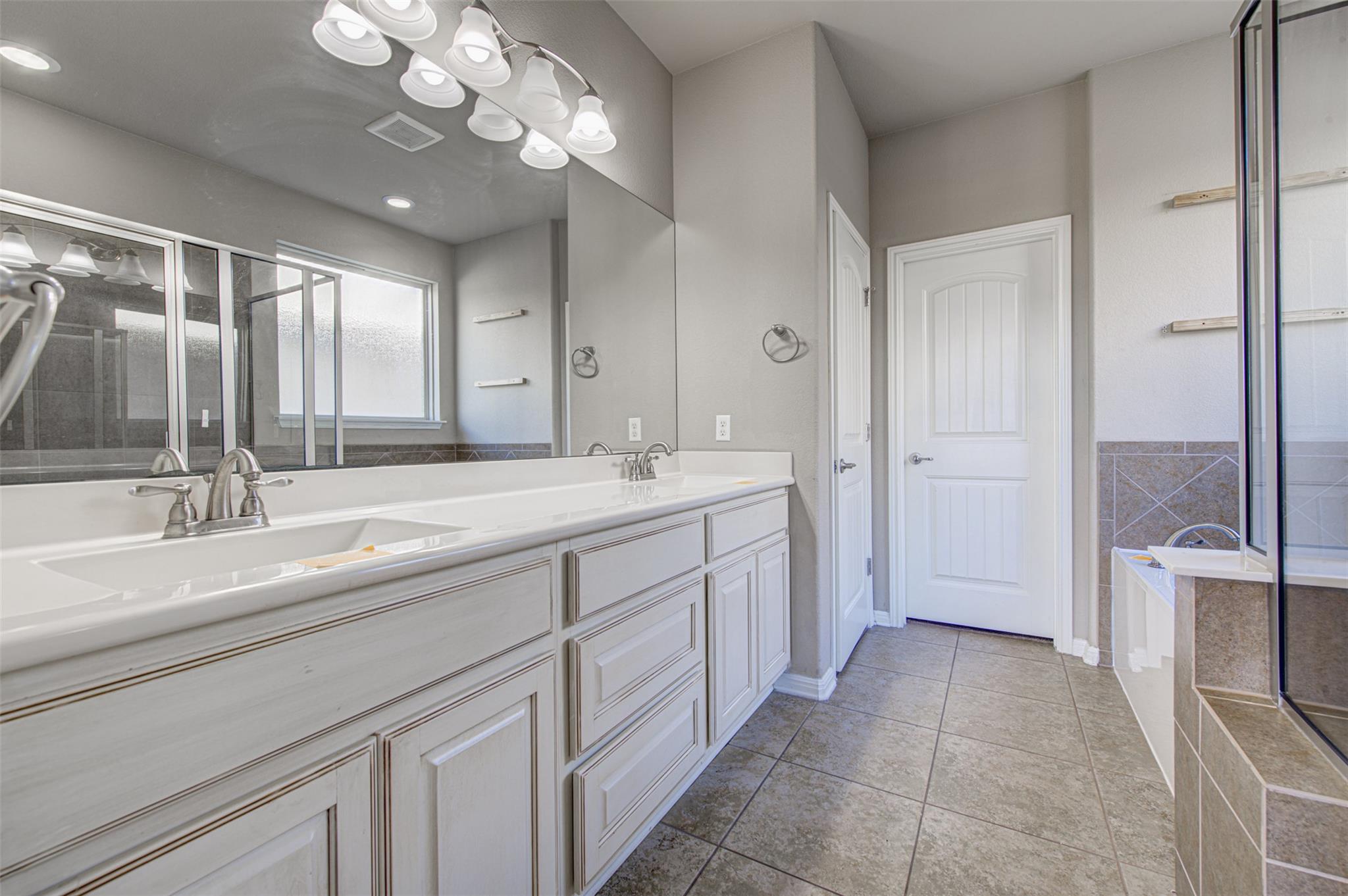 217 La Grotta Ln, Georgetown, TX 78628