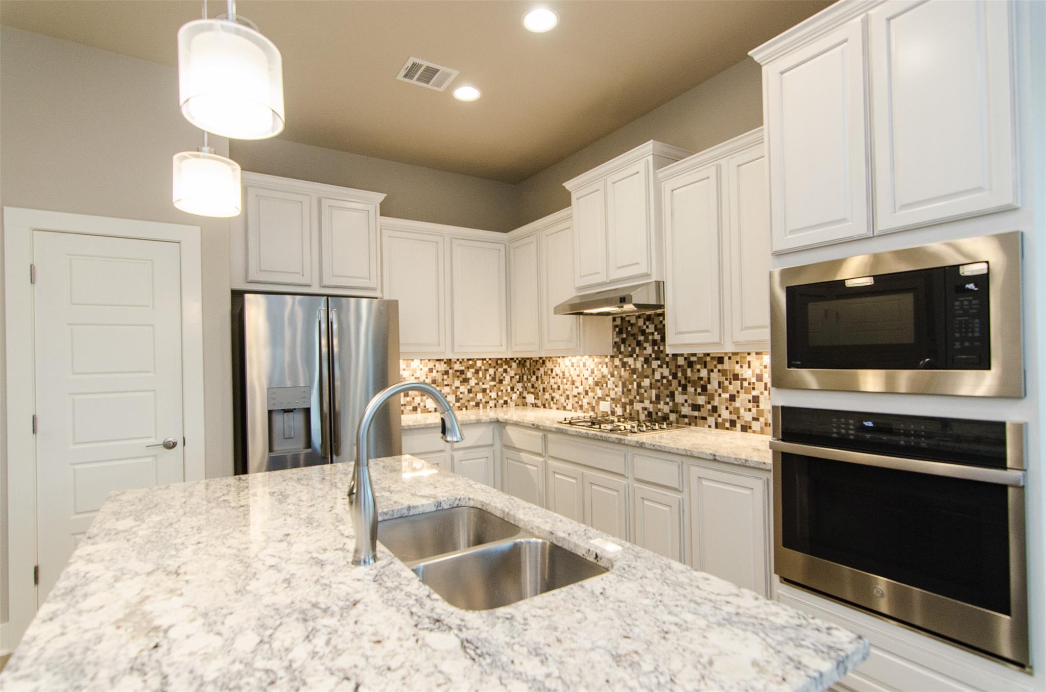 961 Centerra Hills Cir, Round Rock, TX 78665