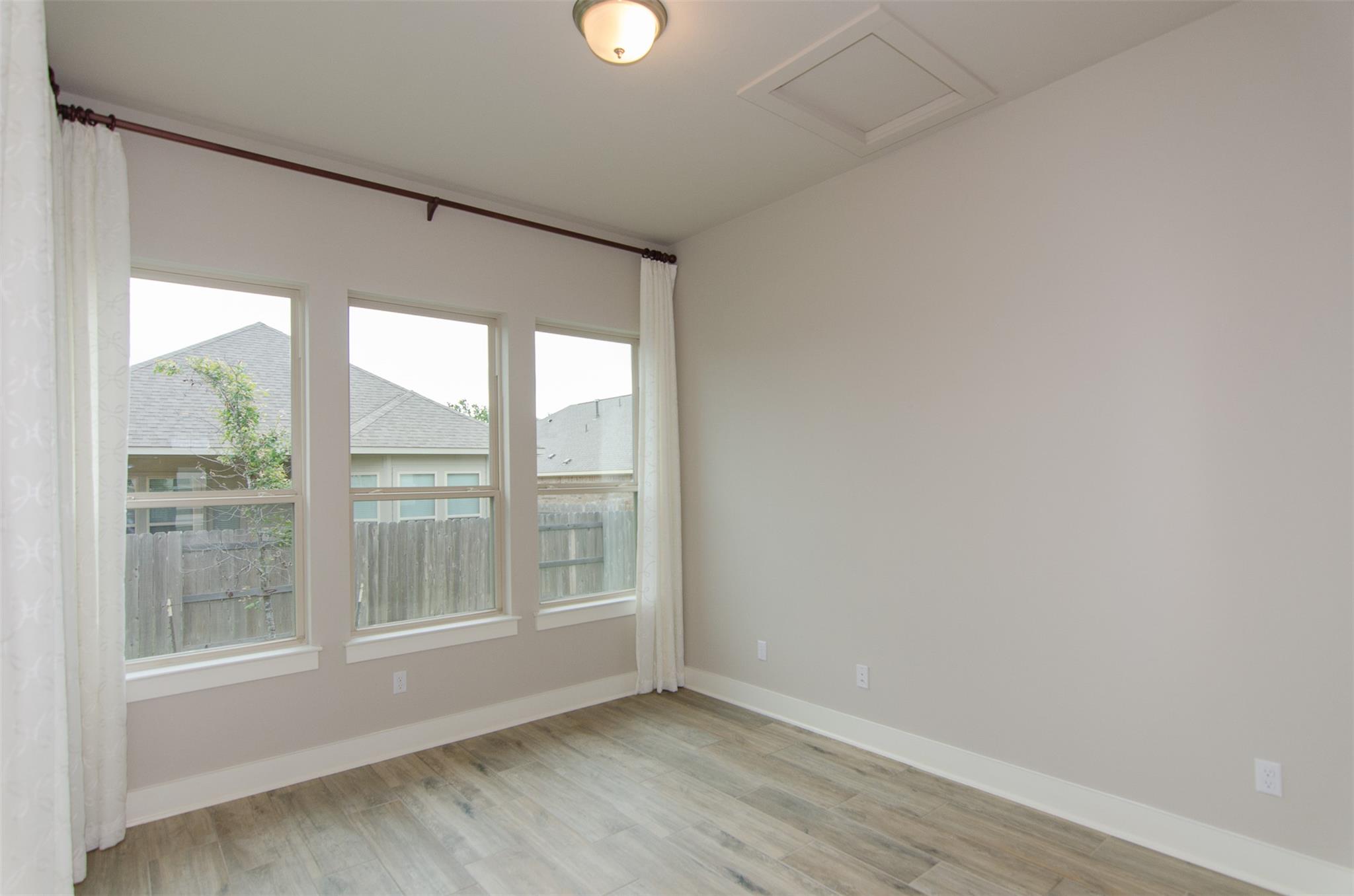 961 Centerra Hills Cir, Round Rock, TX 78665