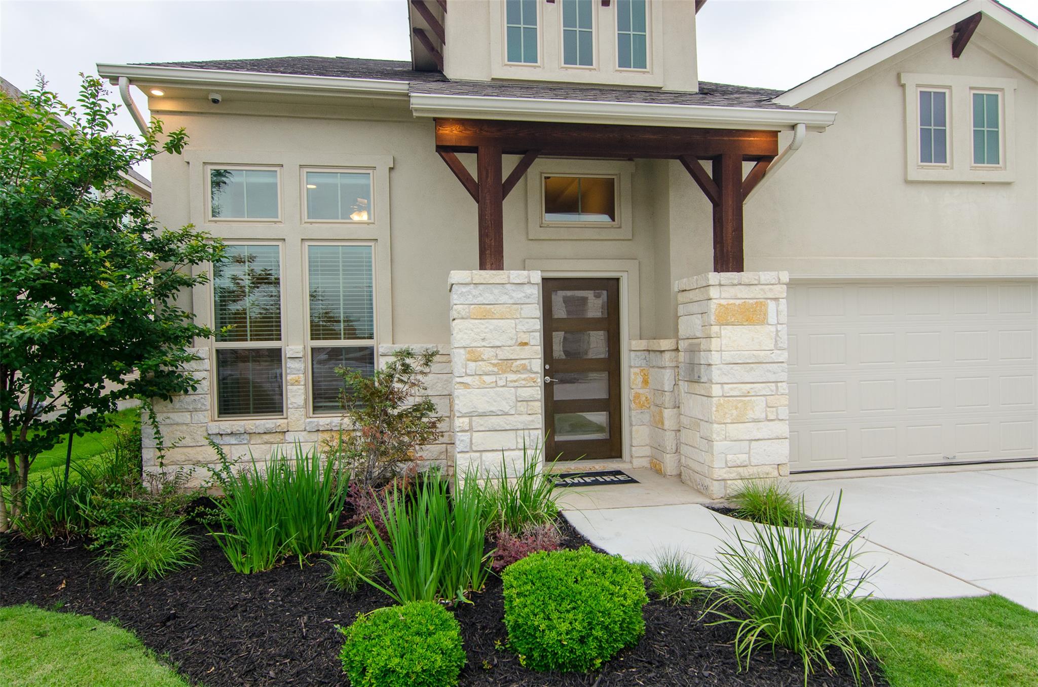 961 Centerra Hills Cir, Round Rock, TX 78665