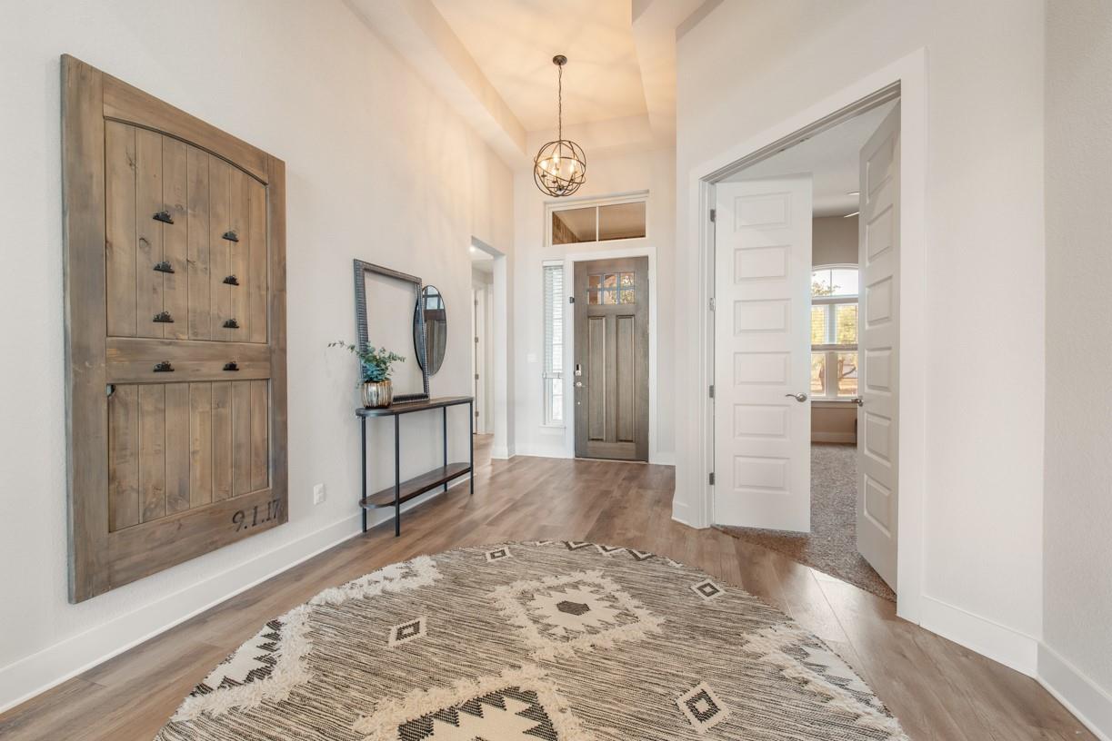 2341 Airport Dr, Leander, TX 78641