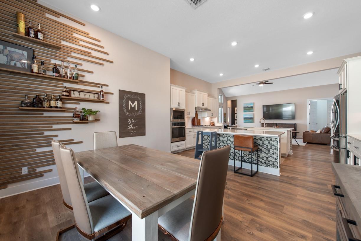 2341 Airport Dr, Leander, TX 78641