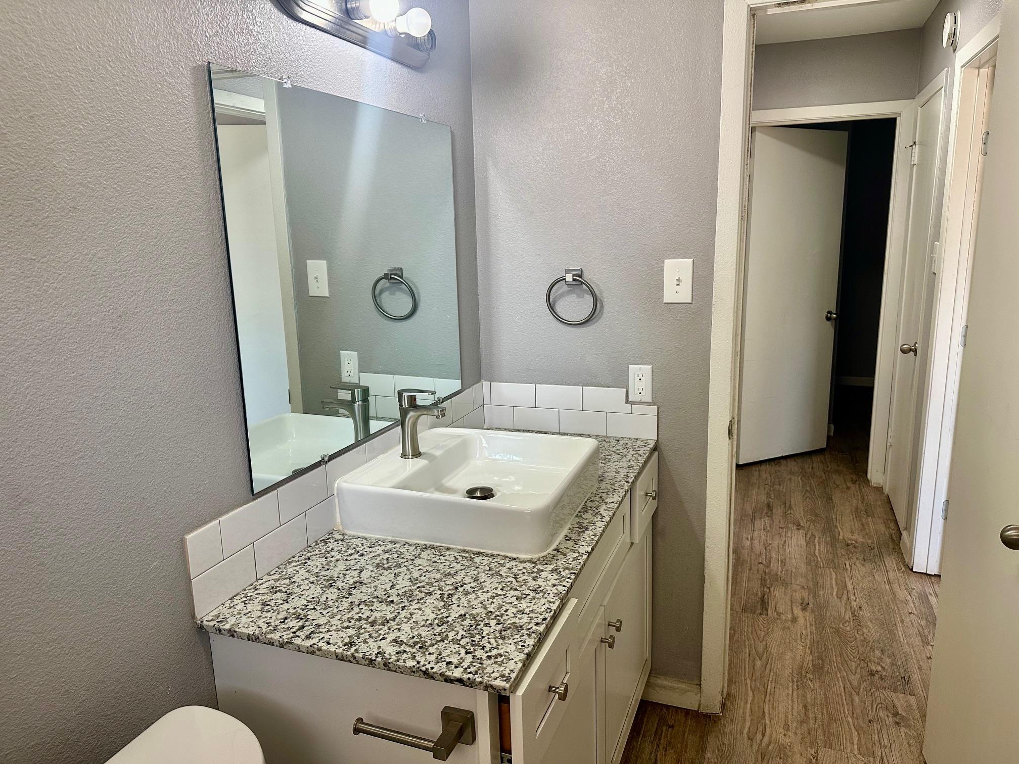 836 N Meadows Dr # B, Austin, TX 78758