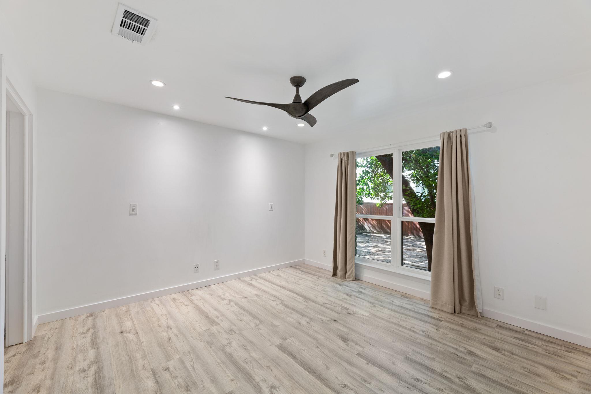 5602 Woodrow Ave # 104, Austin, TX 78756