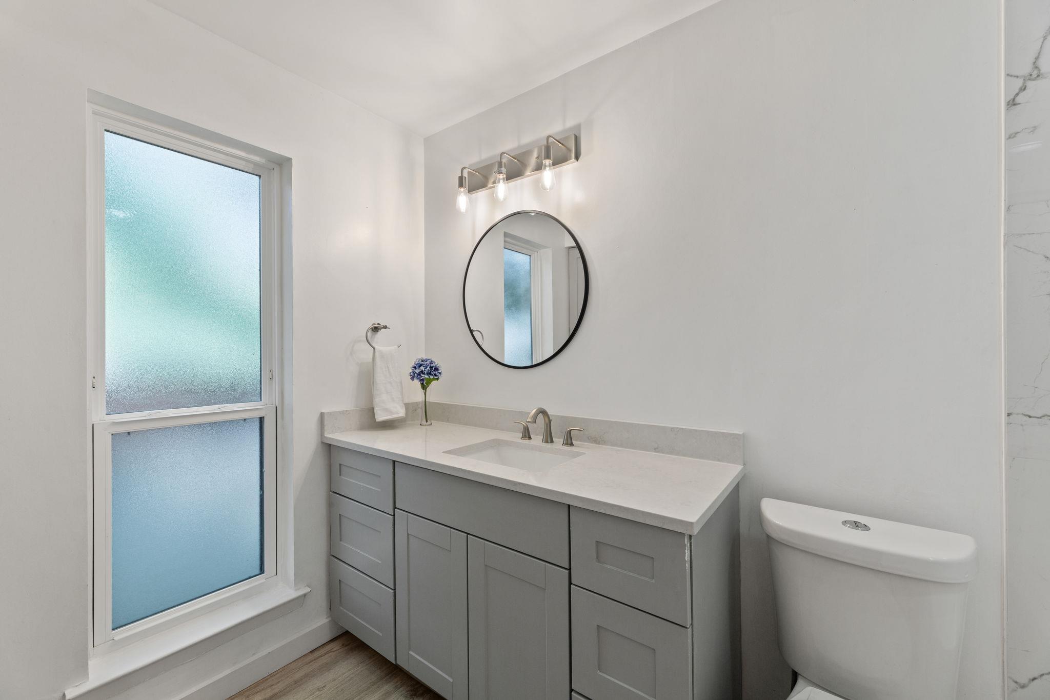 5602 Woodrow Ave # 104, Austin, TX 78756