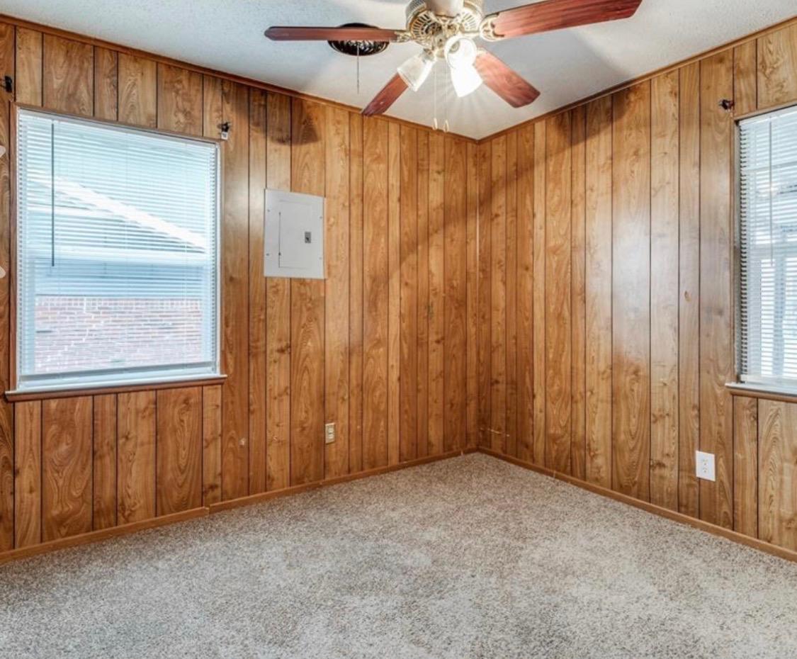 4744 Richard St, Forest Hill, TX 76119