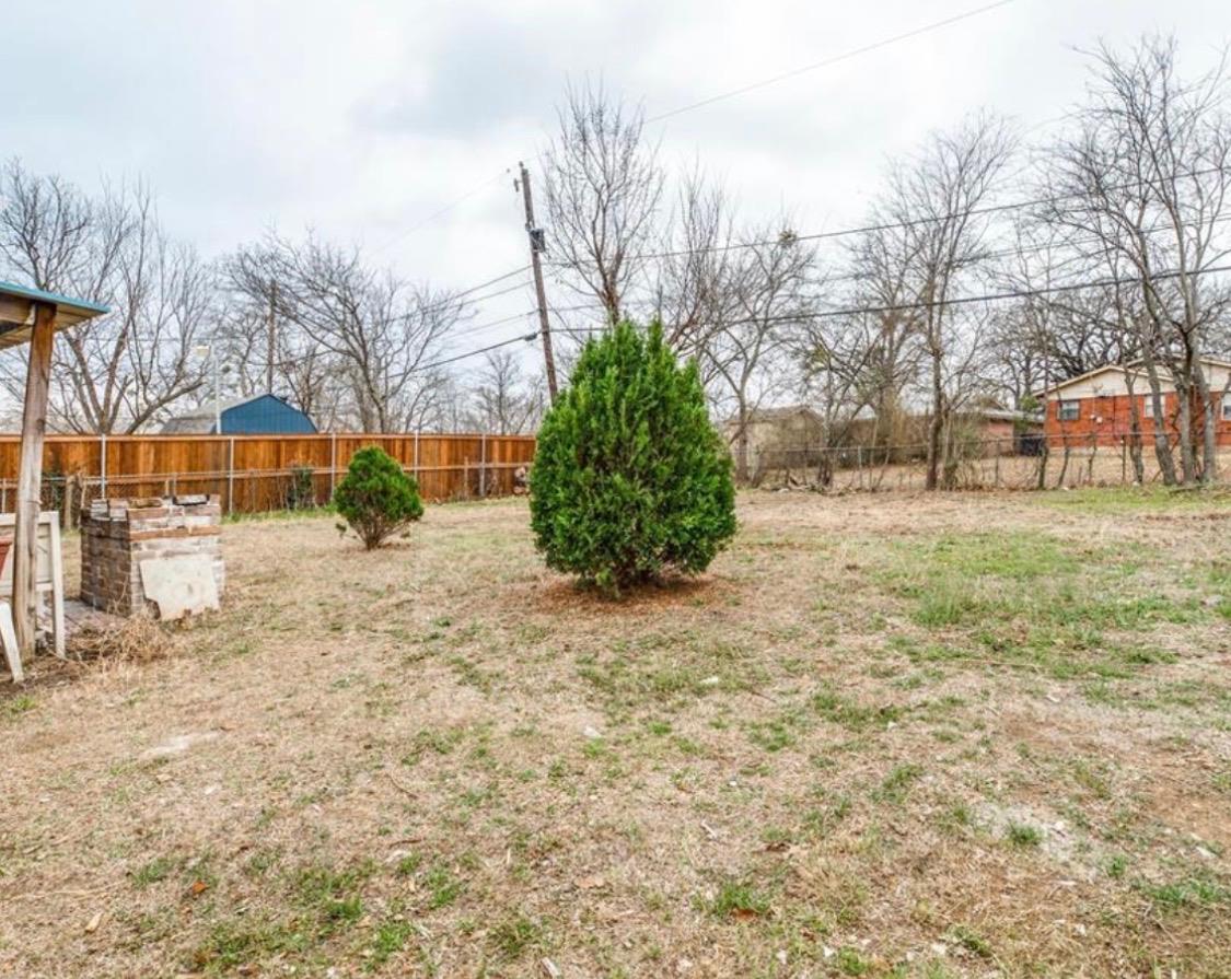 4744 Richard St, Forest Hill, TX 76119