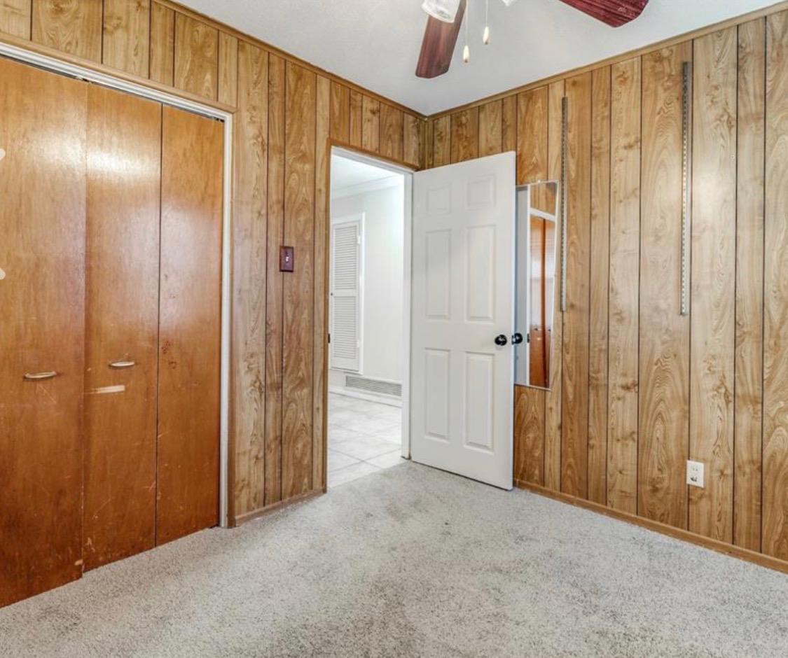 4744 Richard St, Forest Hill, TX 76119