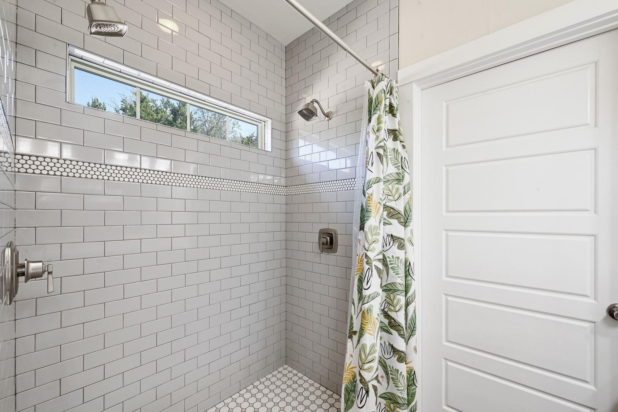 10105 Little Creek Cir, Dripping Springs, TX 78620