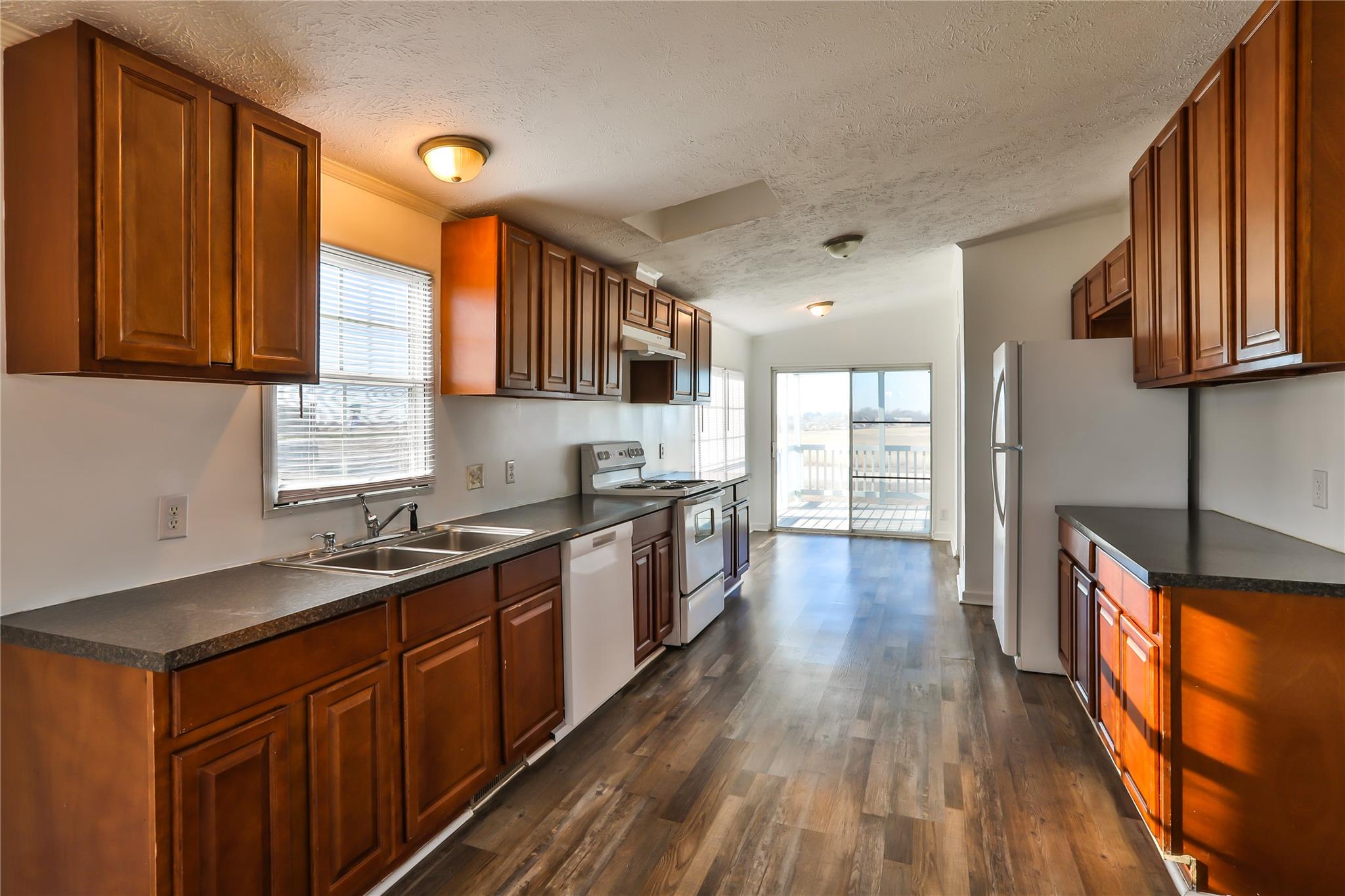 172 Kid Ranch Ln, San Marcos, TX 78666