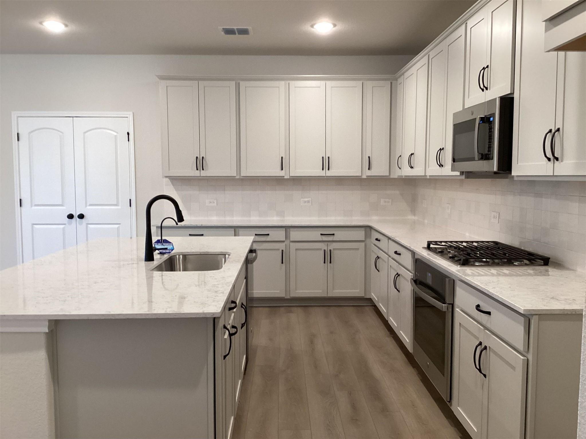 129 Clover Bnd, Liberty Hill, TX 78642