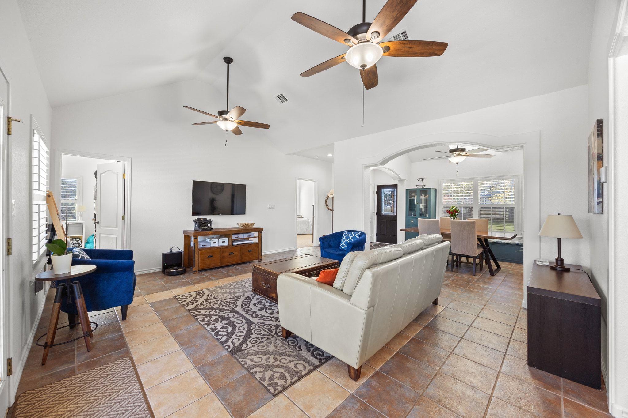 105 Honeycomb Mesa, Leander, TX 78641