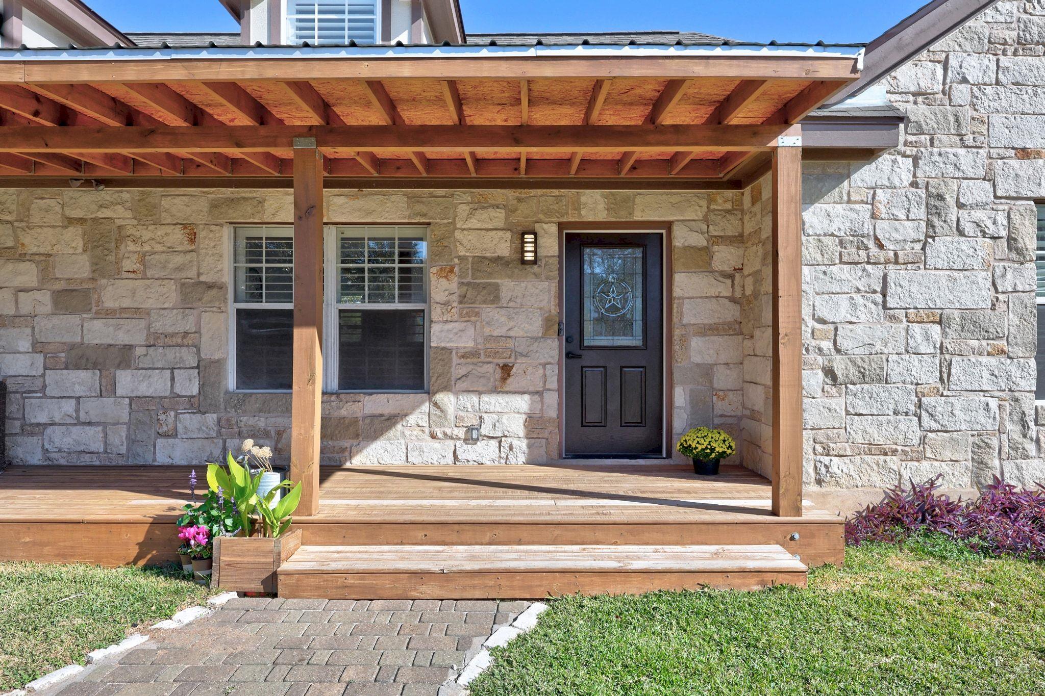 105 Honeycomb Mesa, Leander, TX 78641