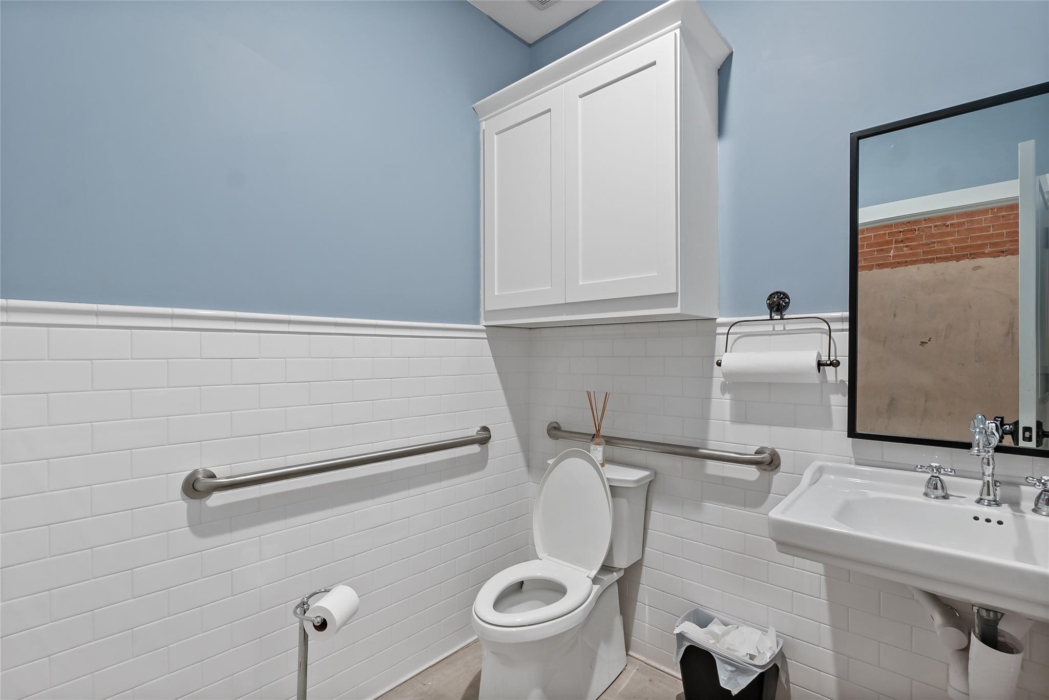 205 S Main St, Bryan, TX 77803