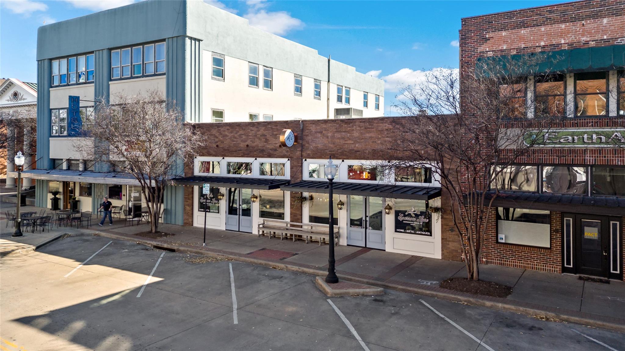 205 S Main St, Bryan, TX 77803