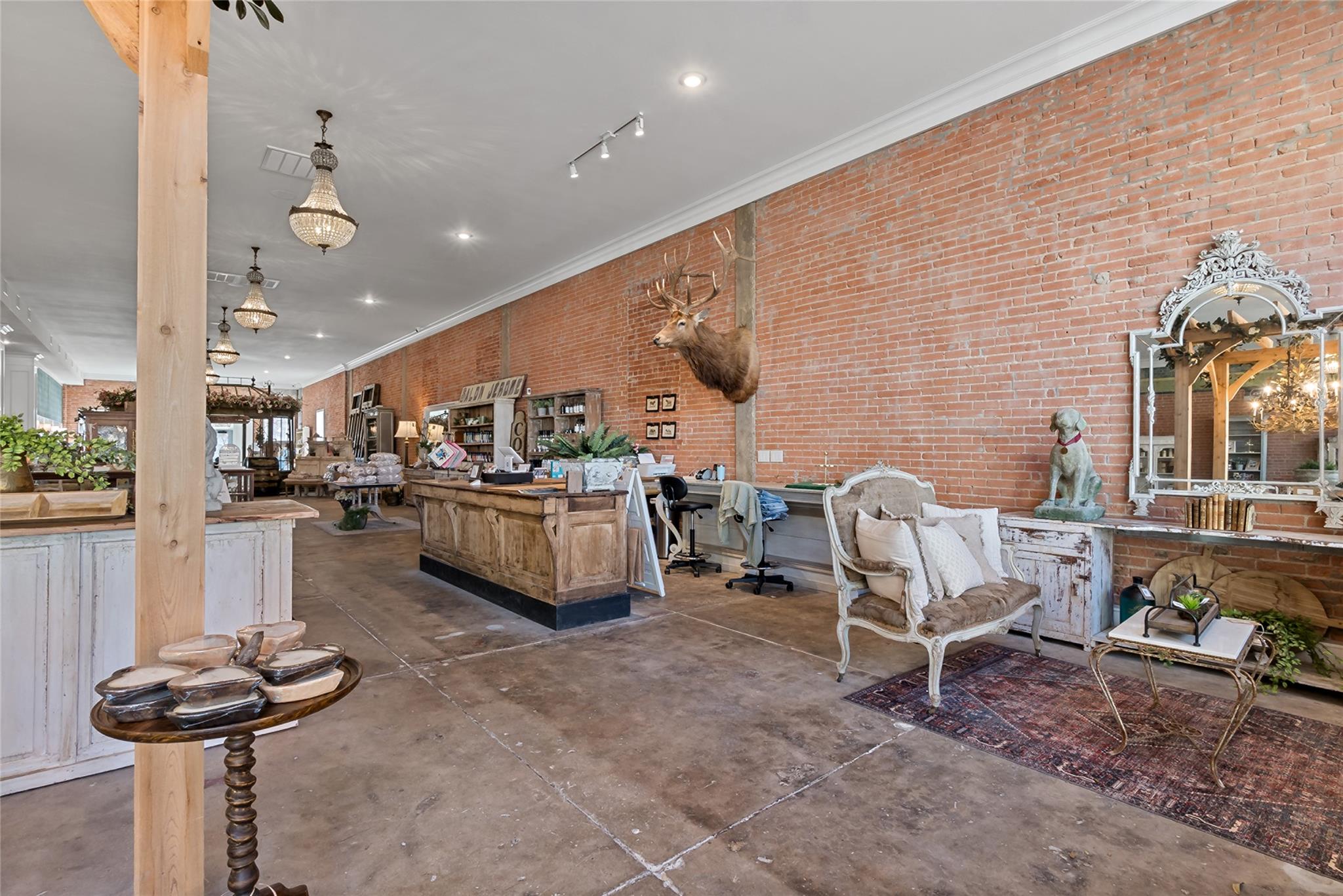 205 S Main St, Bryan, TX 77803