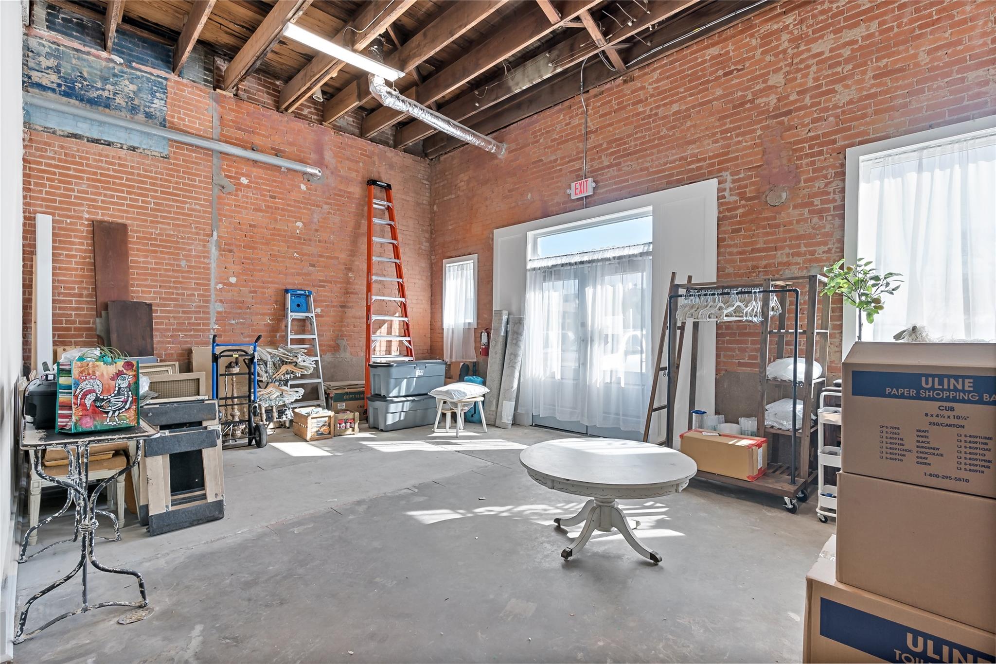 205 S Main St, Bryan, TX 77803