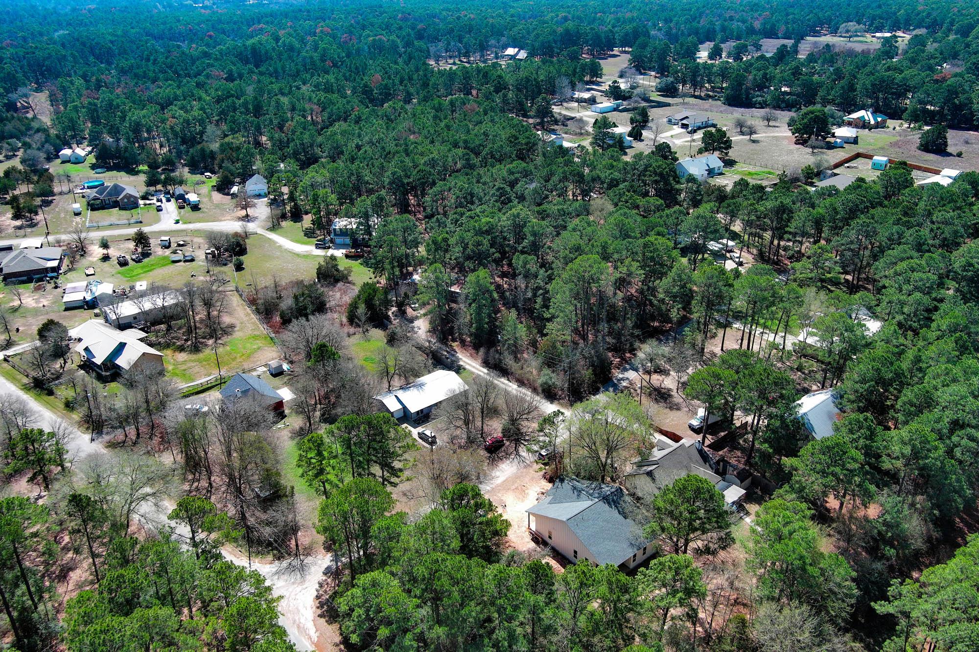 104 Pony Grass Ln, Bastrop, TX 78602