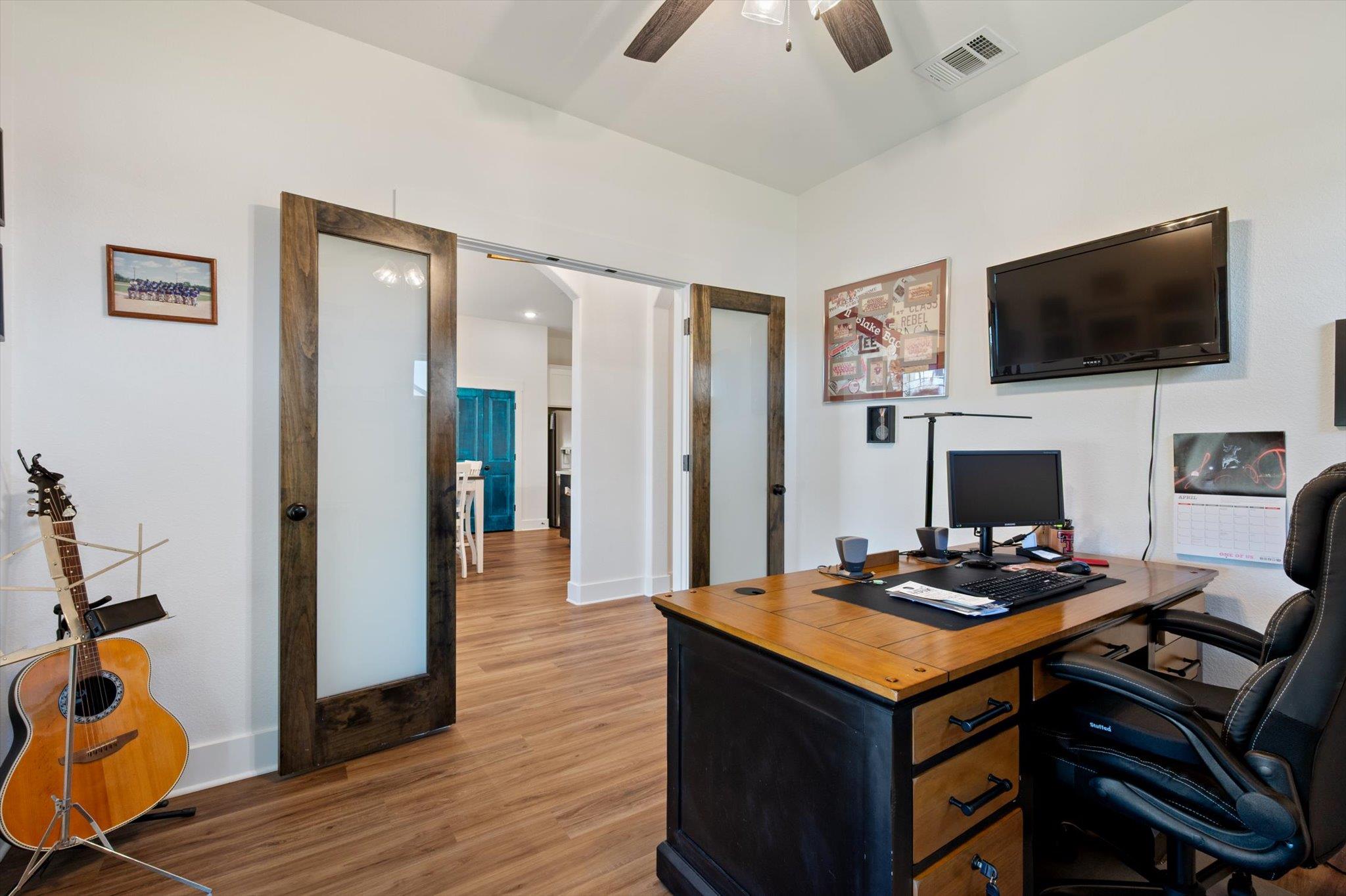 825 Niki Dr, Salado, TX 76571